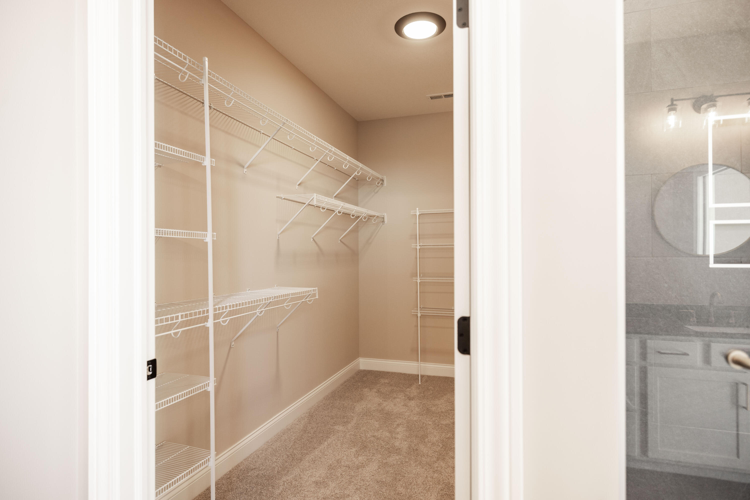 1507 Kingsgate Road, Springfield, Ohio 45502