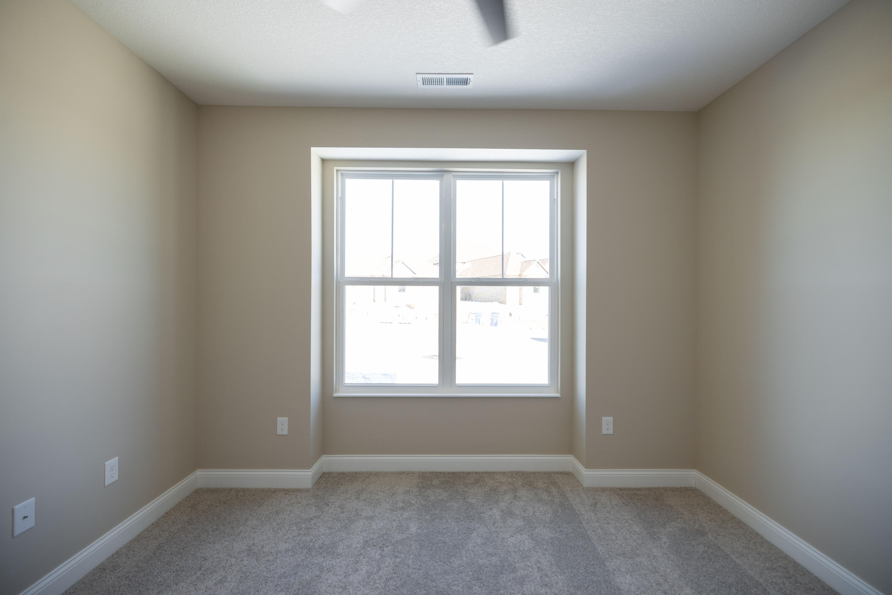 1507 Kingsgate Road, Springfield, Ohio 45502