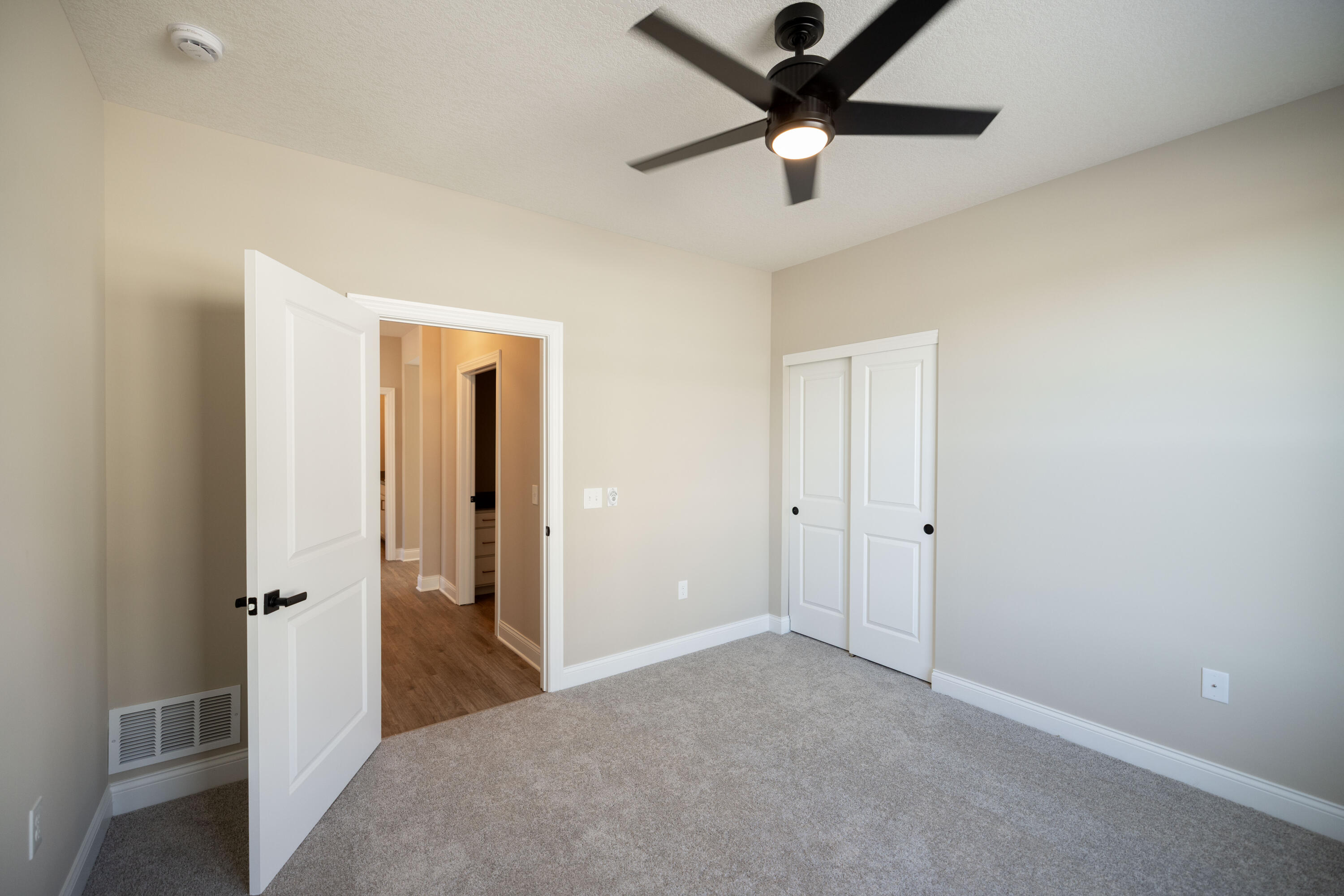 1507 Kingsgate Road, Springfield, Ohio 45502