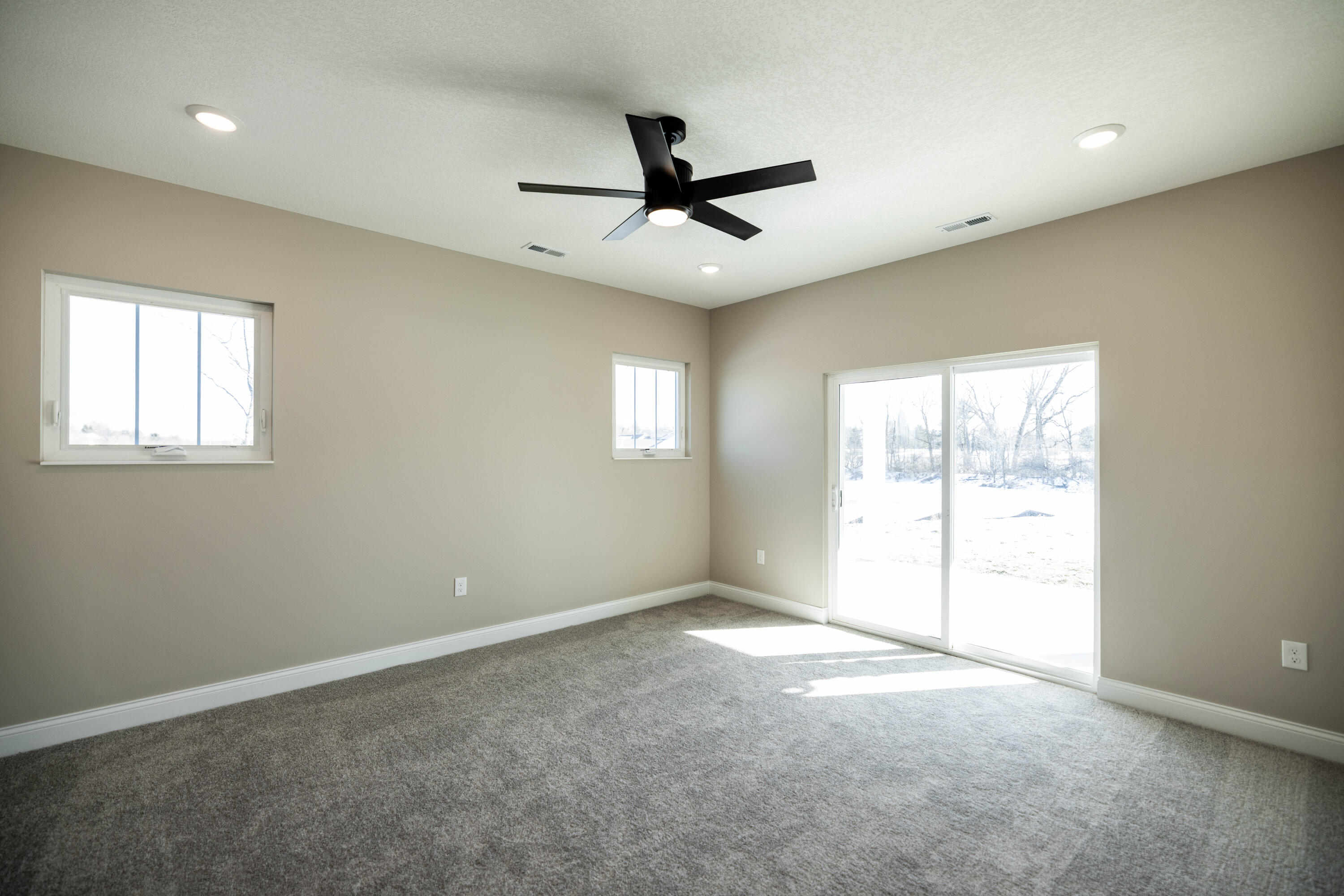 1509 Kingsgate Road, Springfield, Ohio 45502