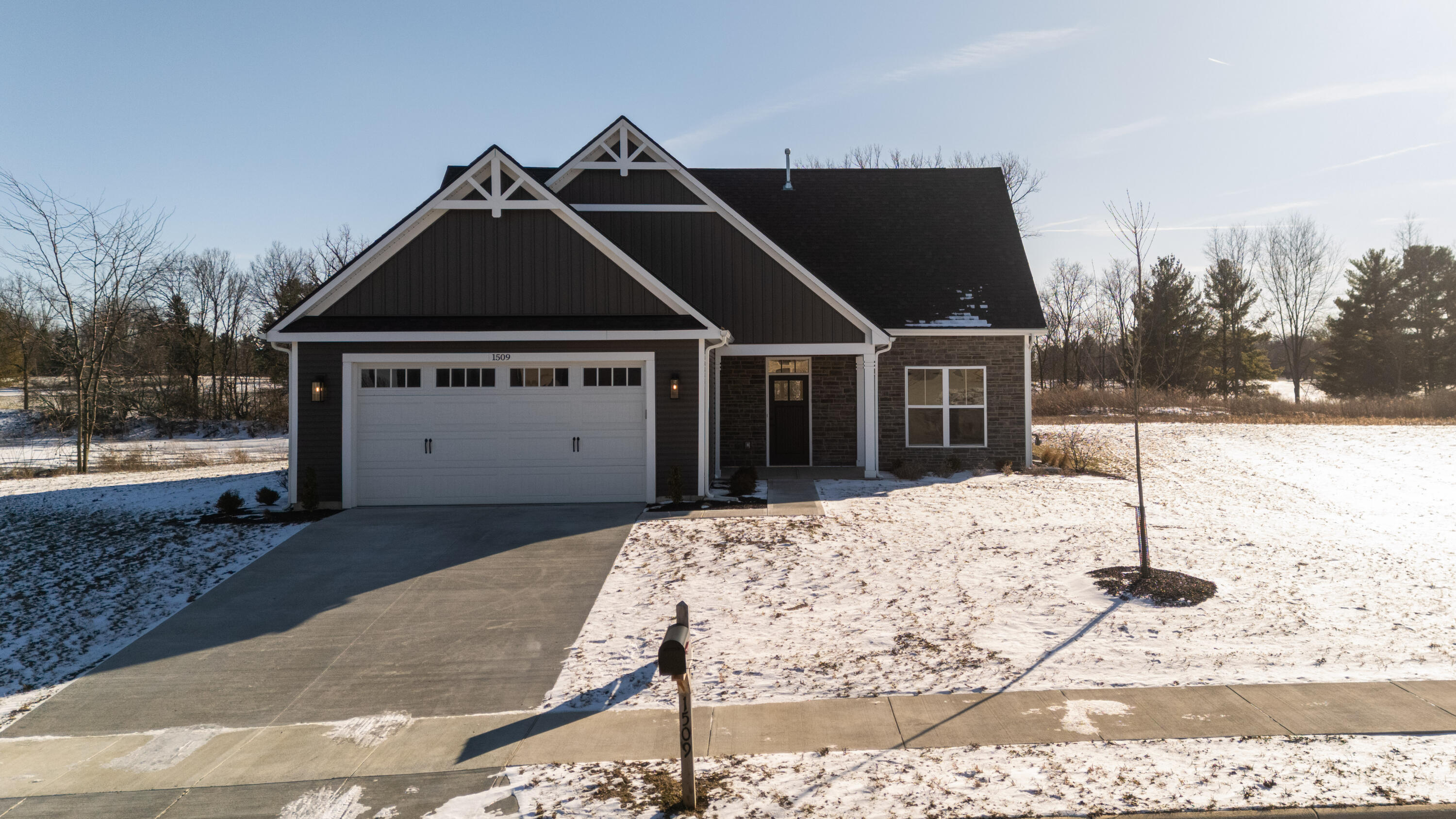 1509 Kingsgate Road, Springfield, Ohio 45502