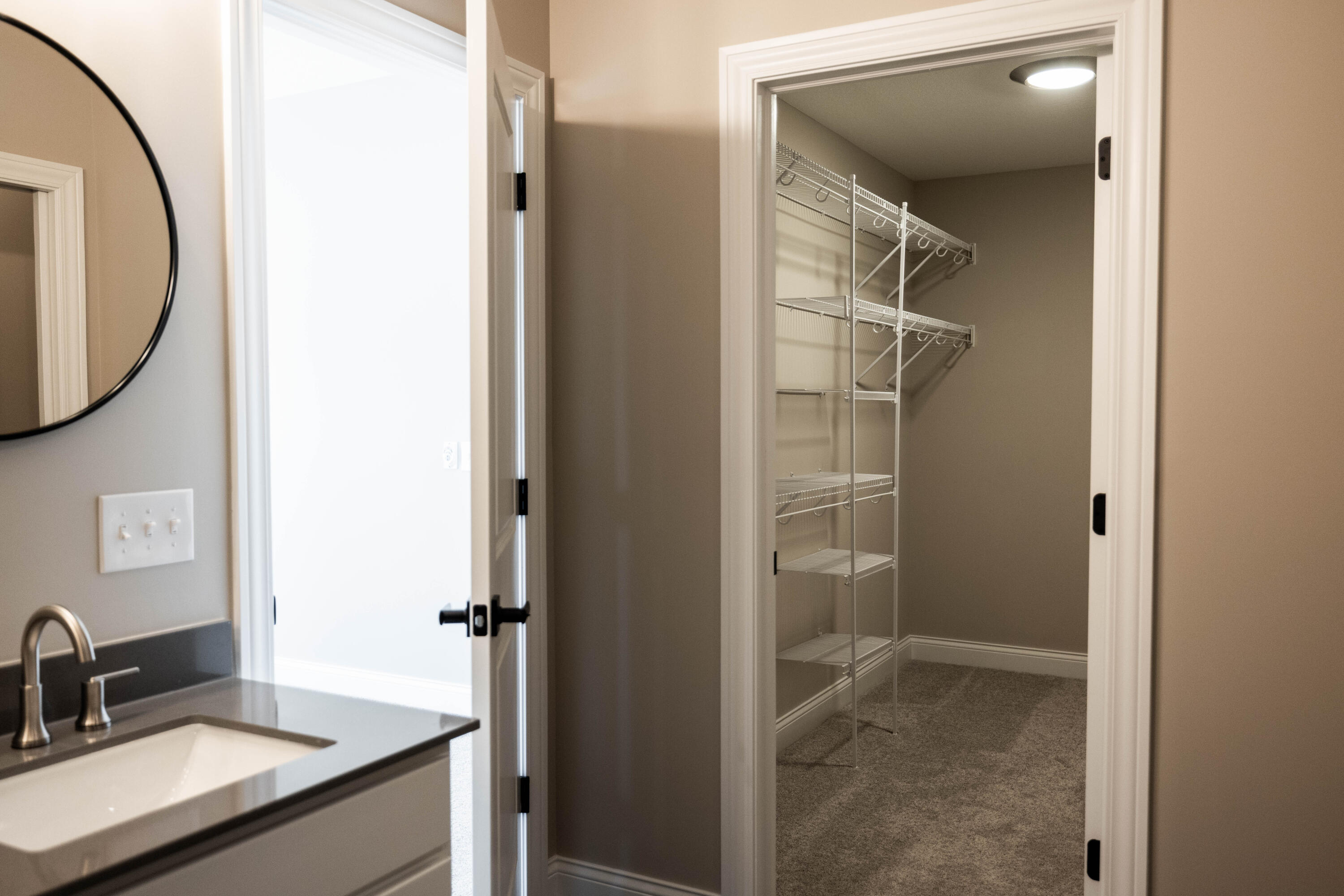 1509 Kingsgate Road, Springfield, Ohio 45502