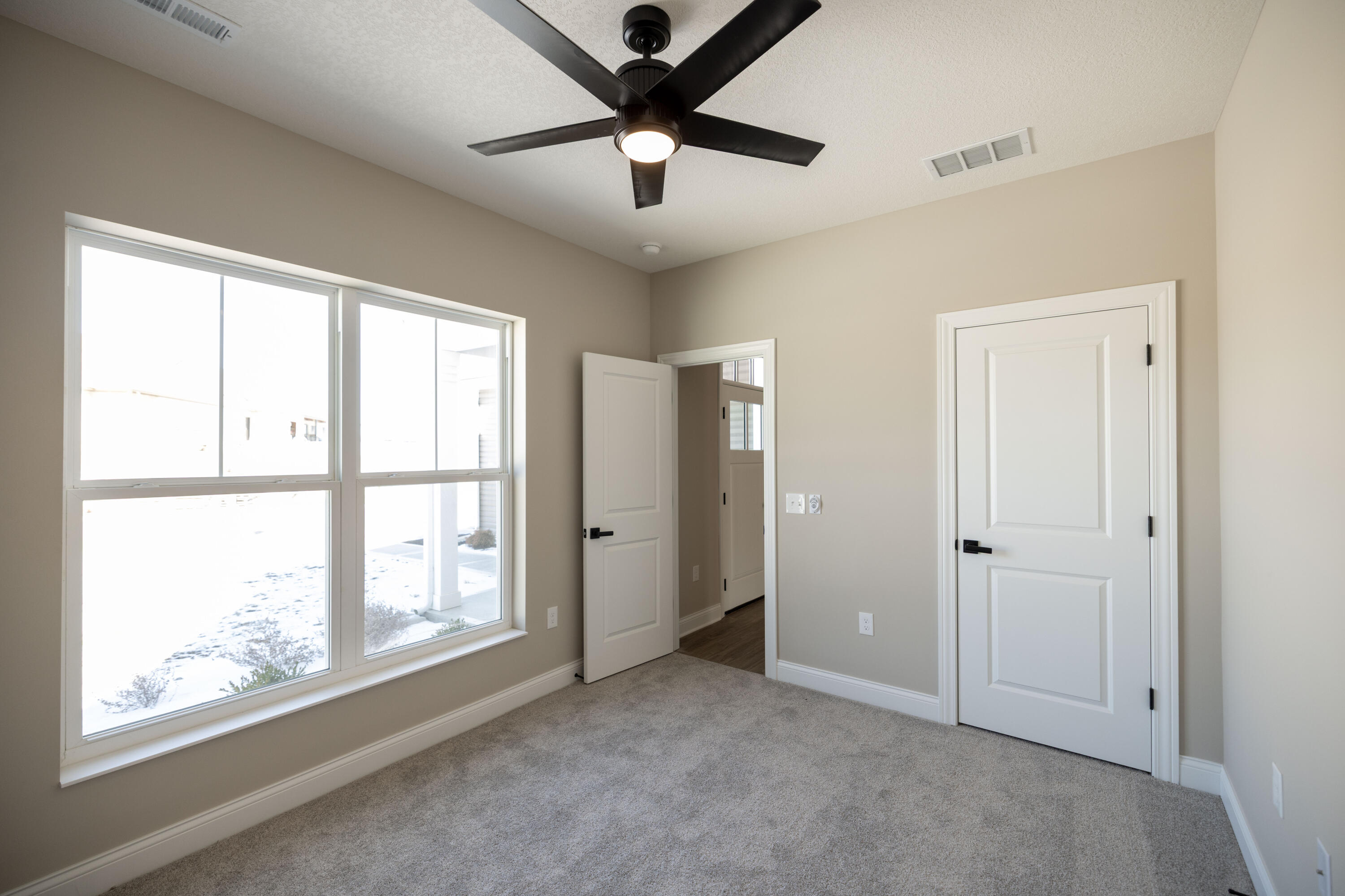 1509 Kingsgate Road, Springfield, Ohio 45502