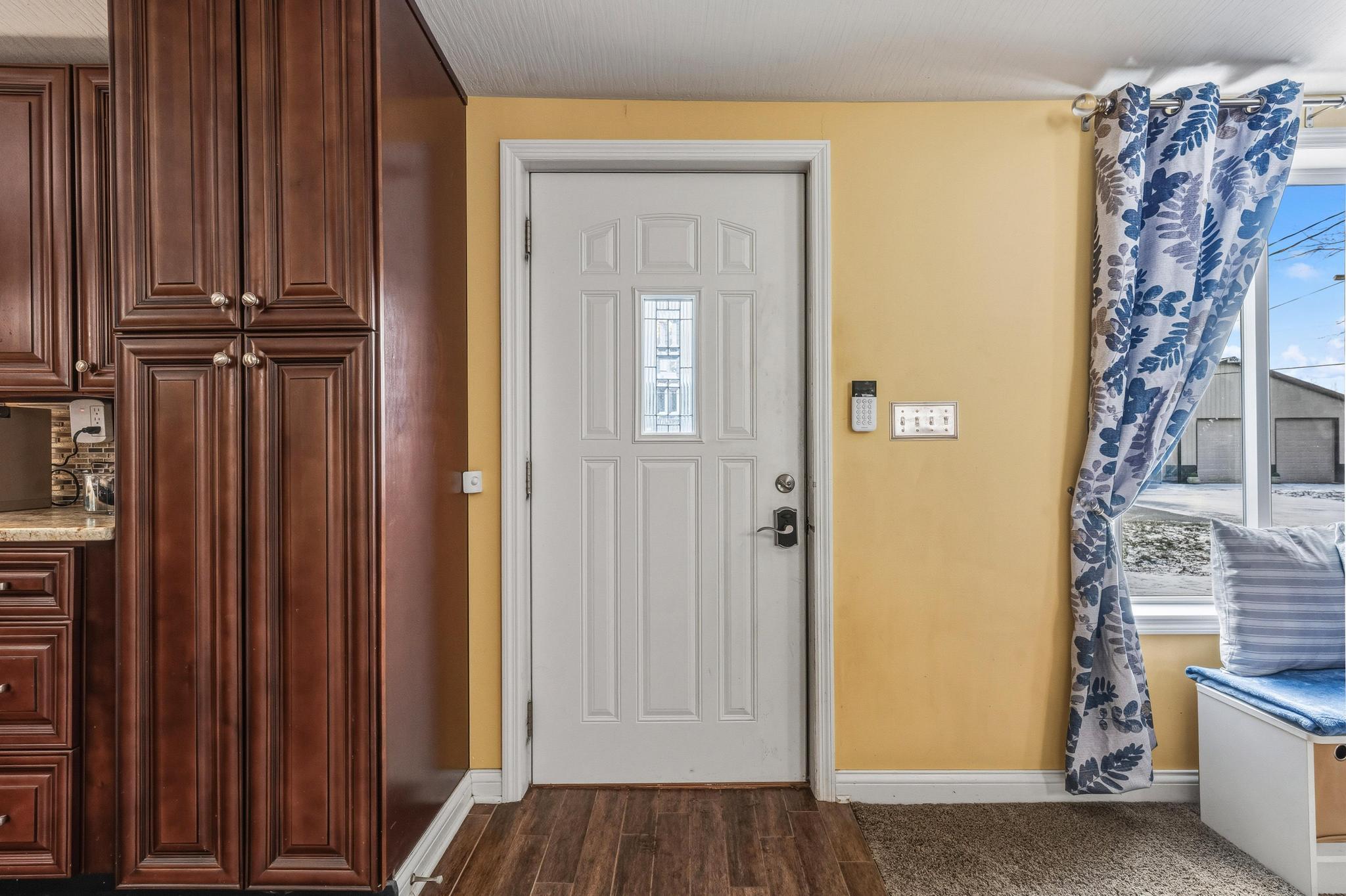 3183 Lower Valley Pike, Springfield, Ohio 45506