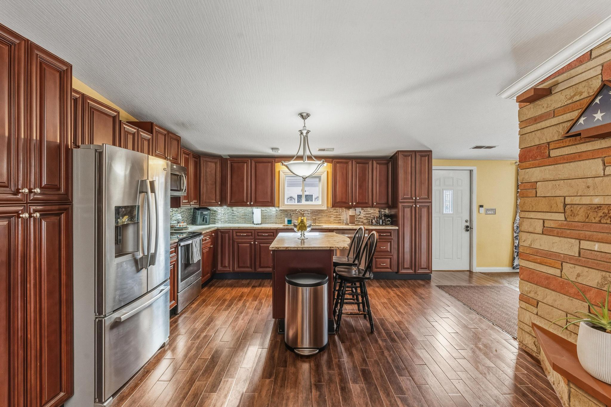 3183 Lower Valley Pike, Springfield, Ohio 45506