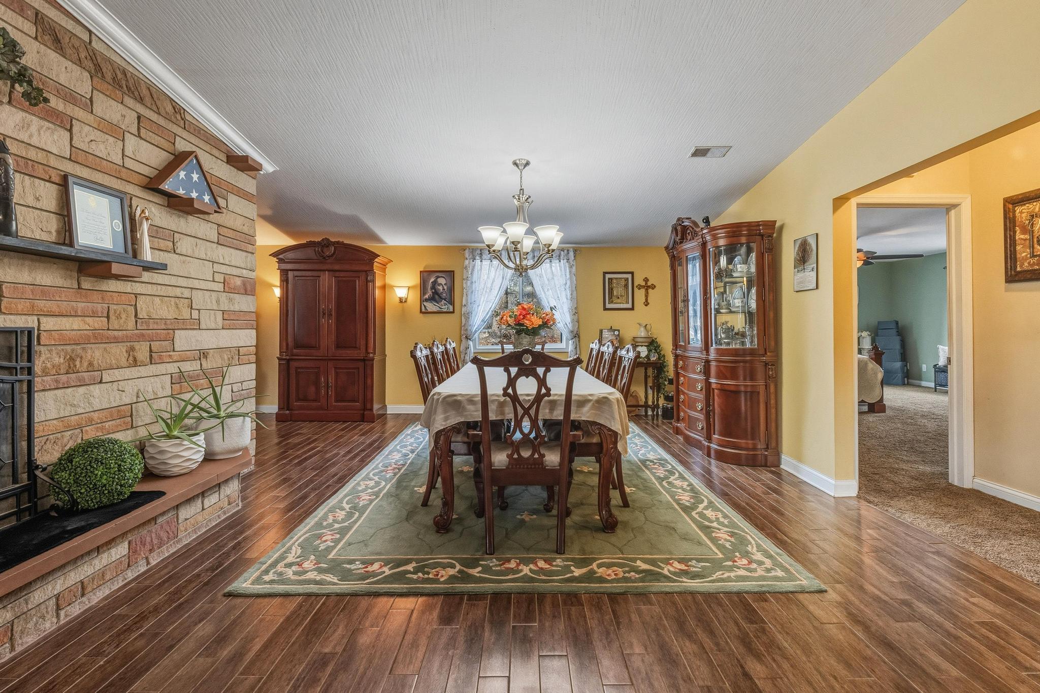 3183 Lower Valley Pike, Springfield, Ohio 45506