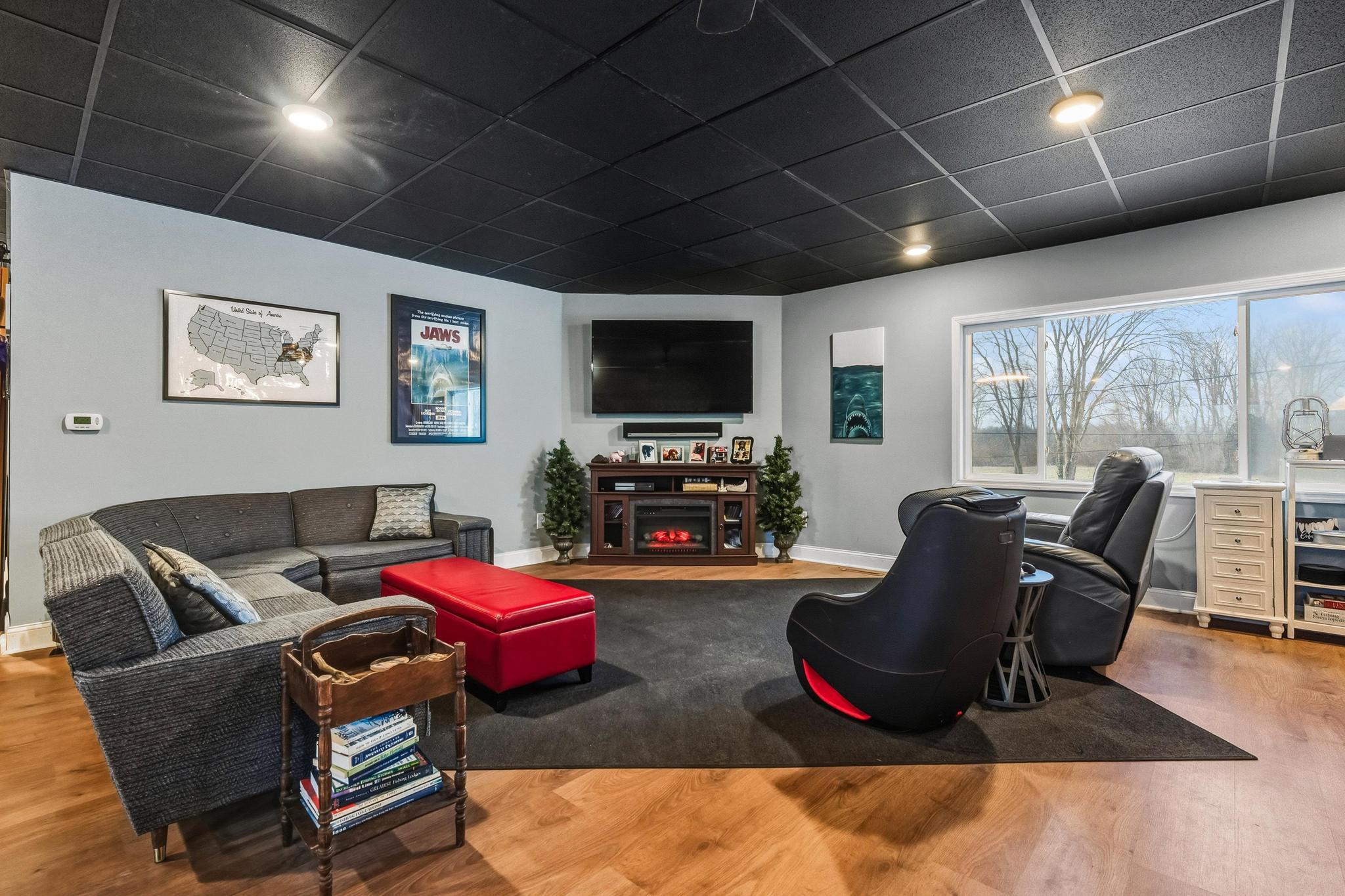 3183 Lower Valley Pike, Springfield, Ohio 45506