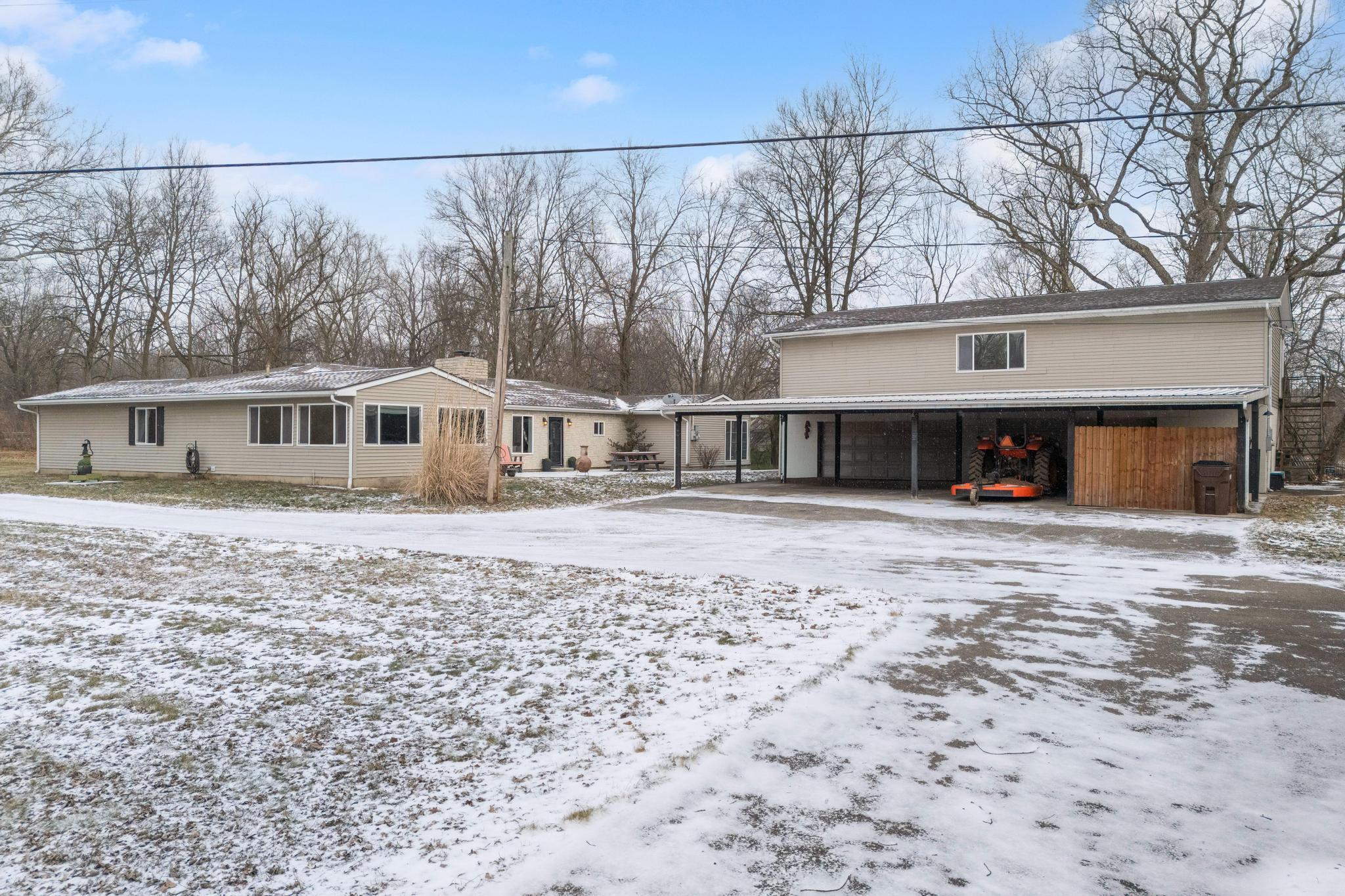 3183 Lower Valley Pike, Springfield, Ohio 45506