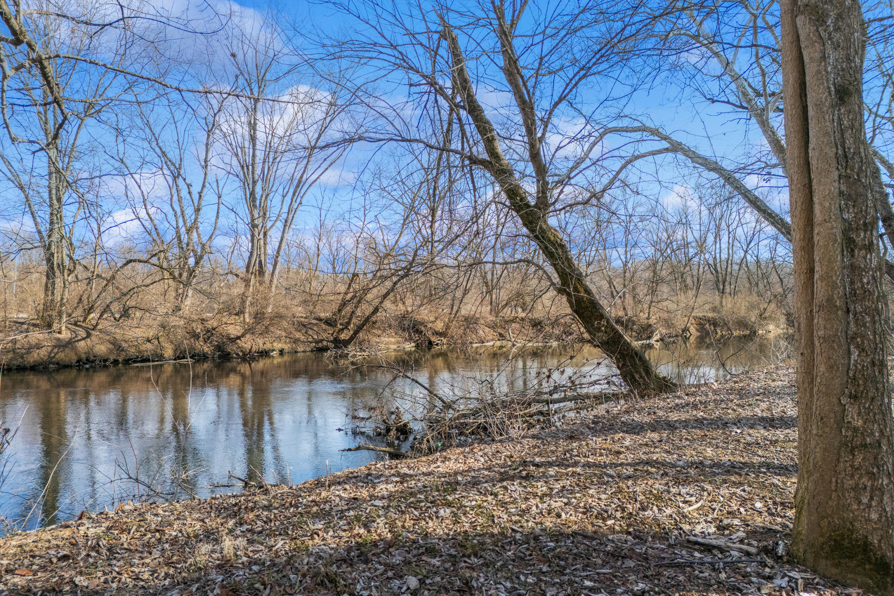 3183 Lower Valley Pike, Springfield, Ohio 45506