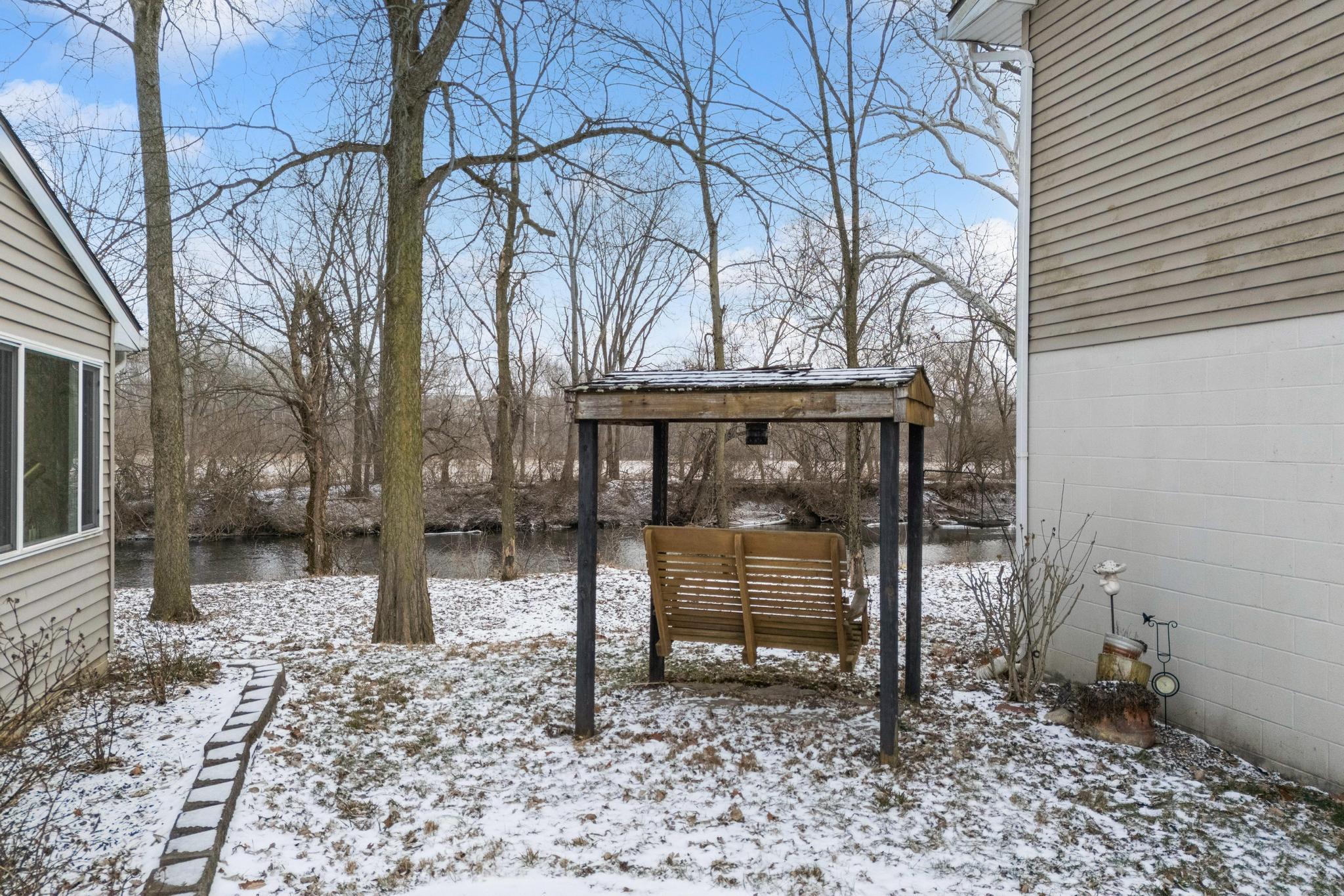 3183 Lower Valley Pike, Springfield, Ohio 45506