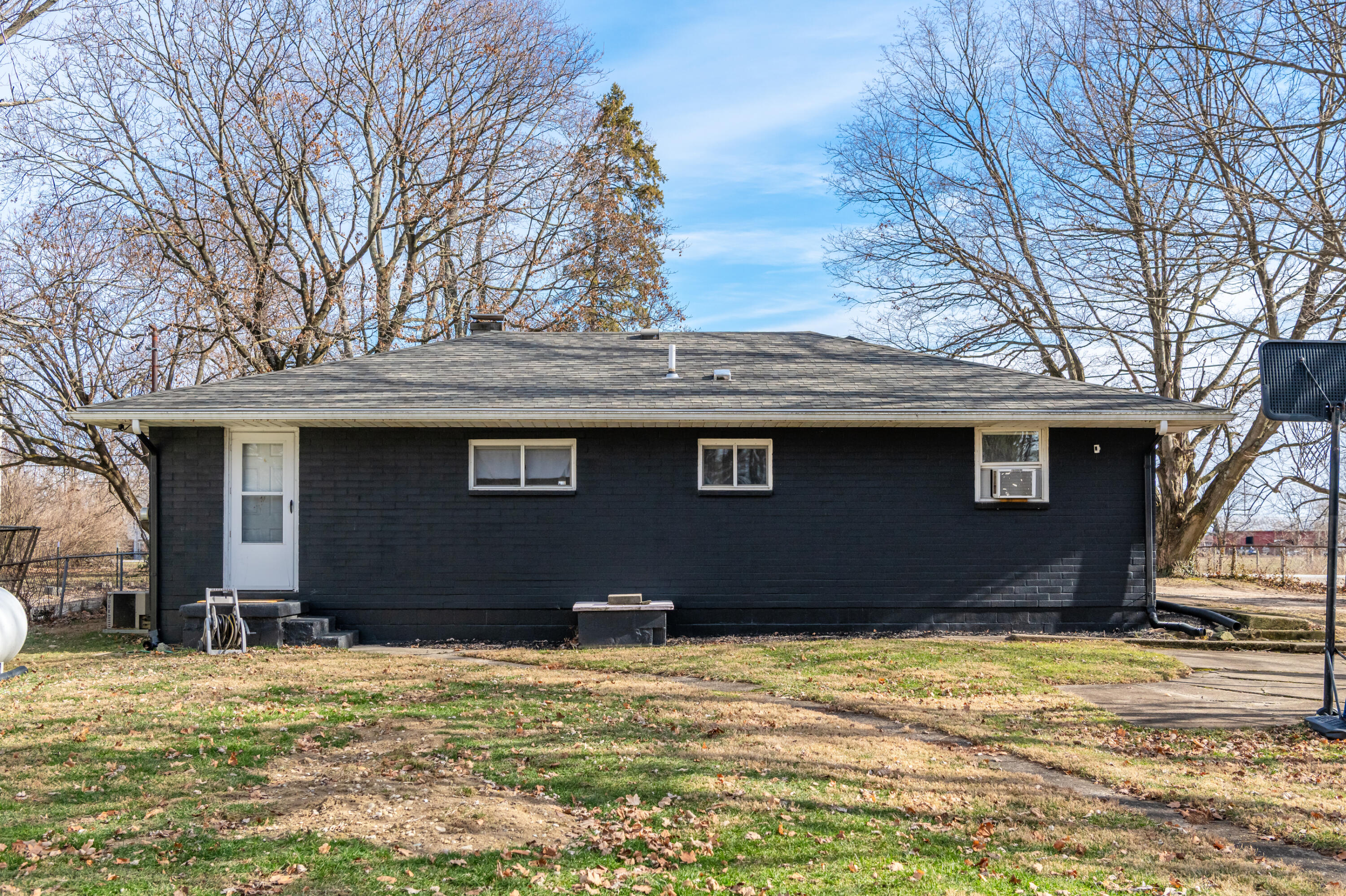 8890 Mann Road, Tipp City, Ohio 45371