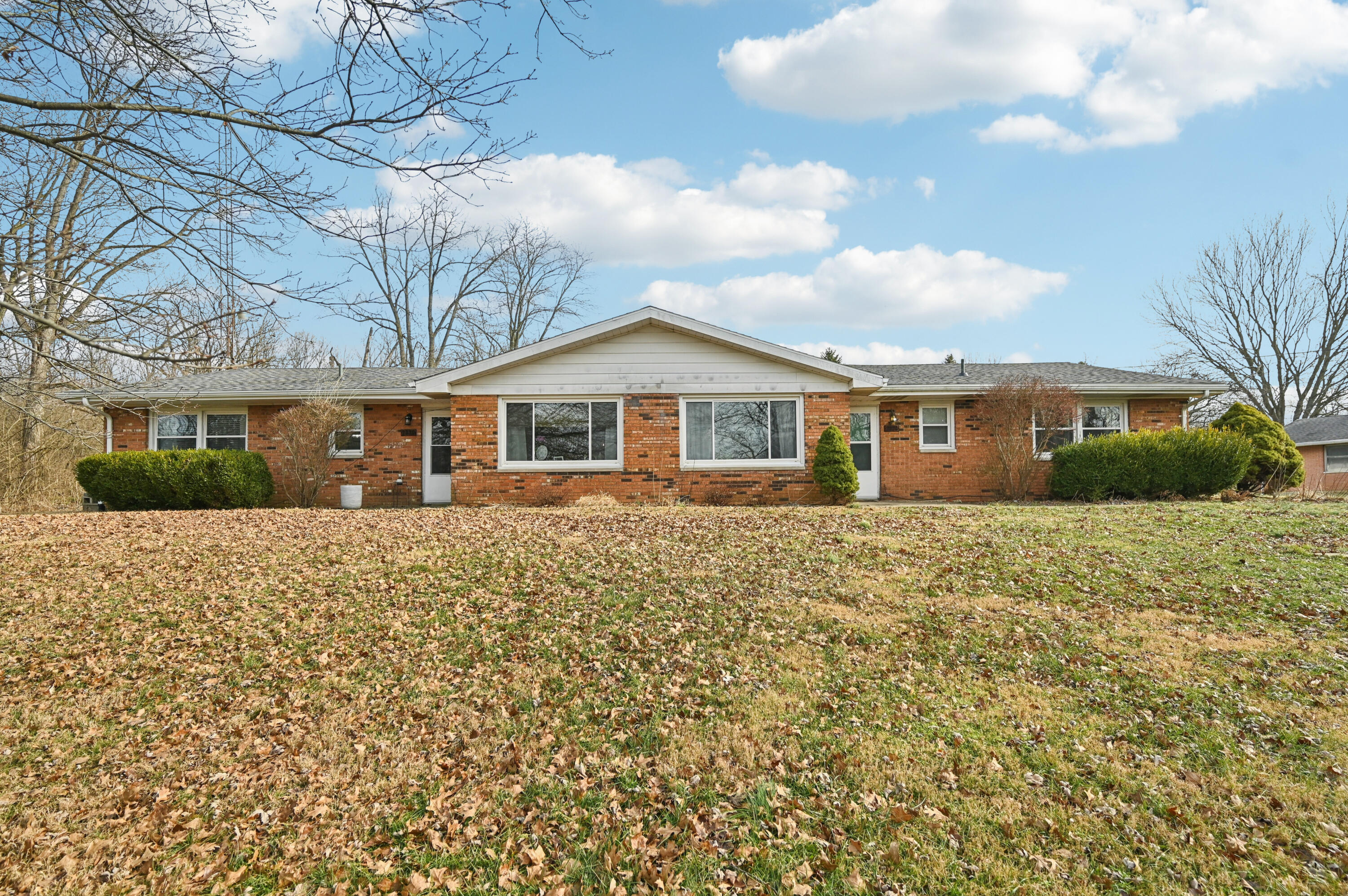 2076-2078 Stowe Drive, Springfield, Ohio 45505