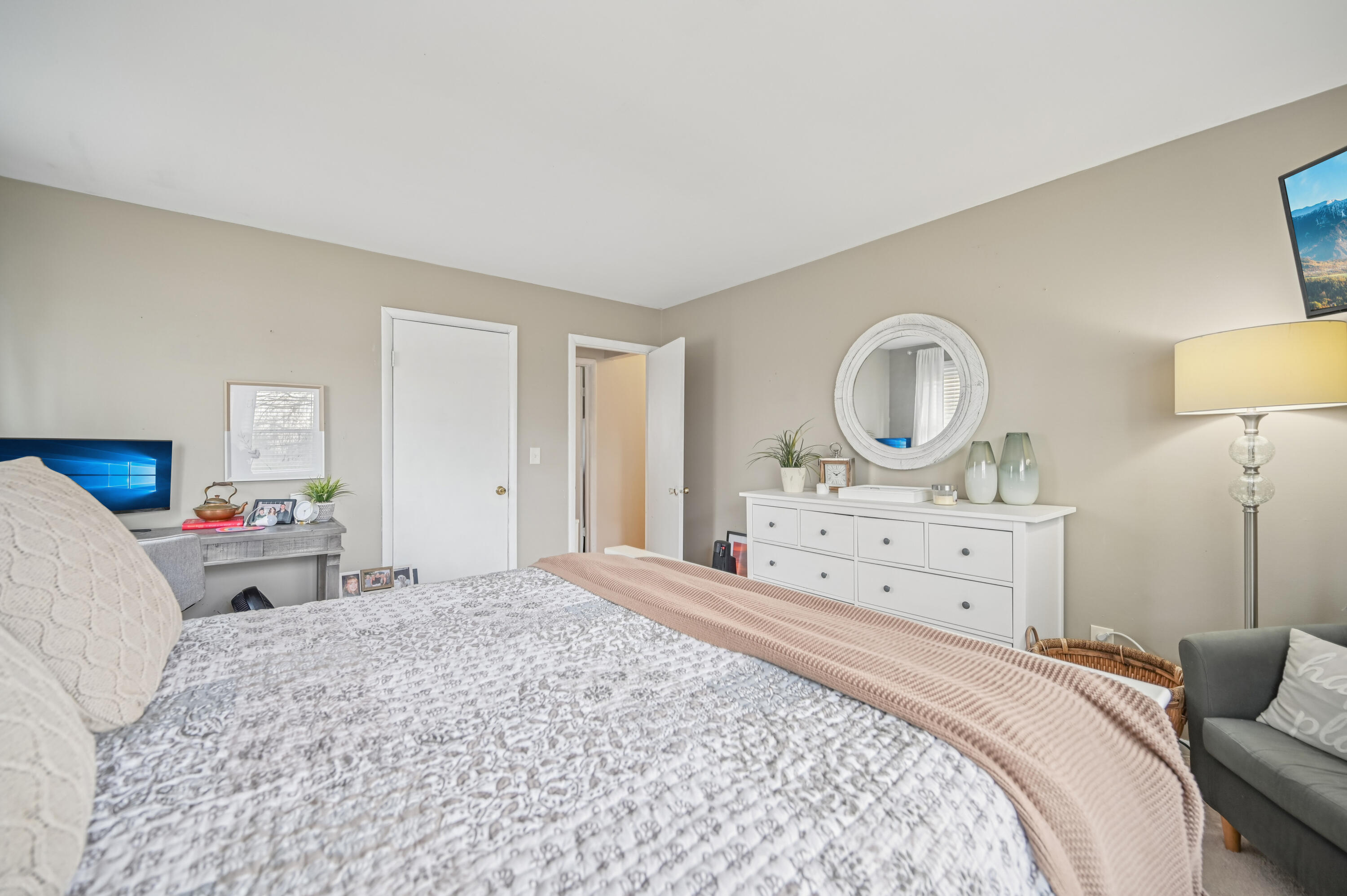 2076-2078 Stowe Drive, Springfield, Ohio 45505