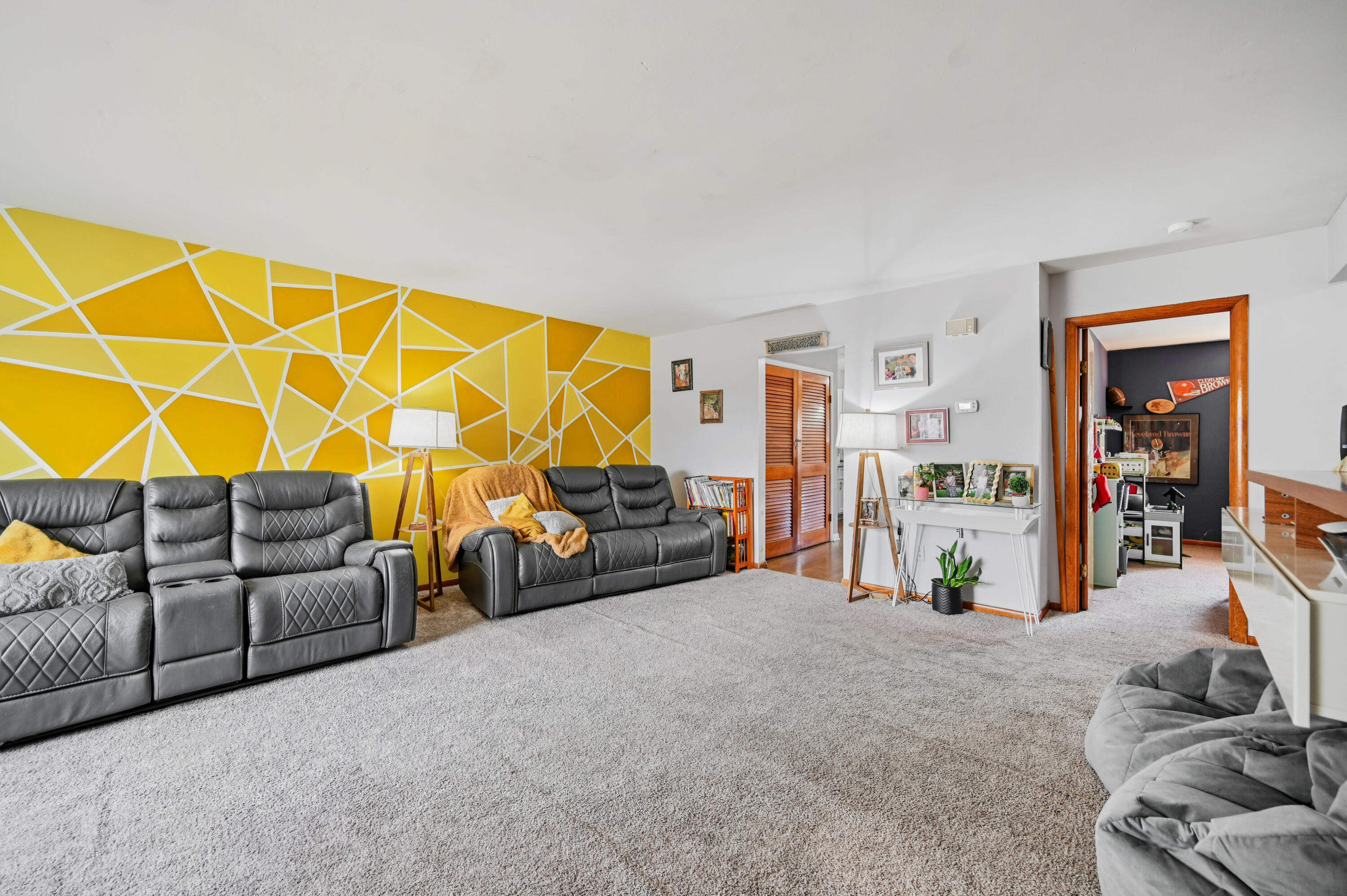 2076-2078 Stowe Drive, Springfield, Ohio 45505