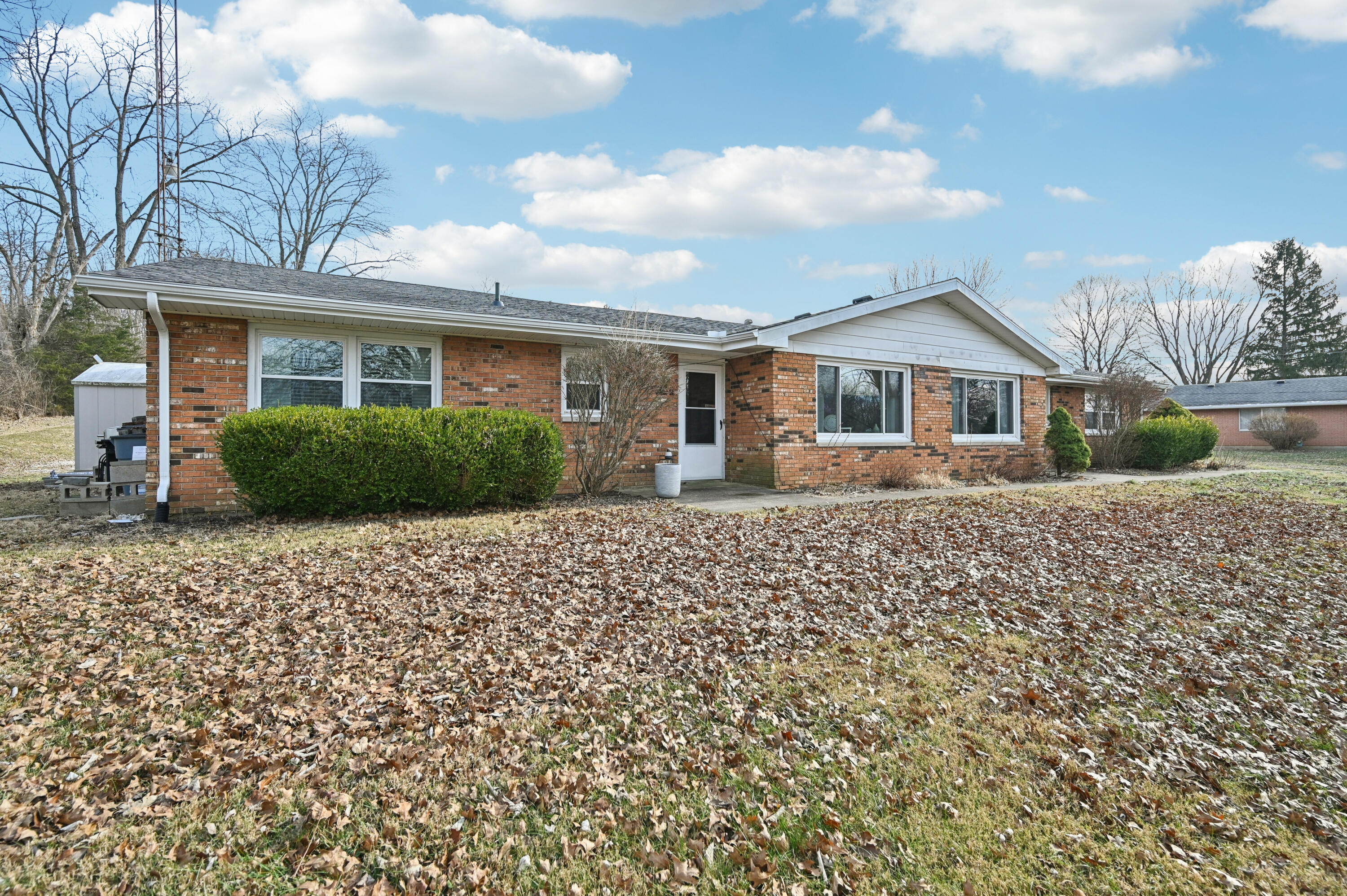 2076-2078 Stowe Drive, Springfield, Ohio 45505