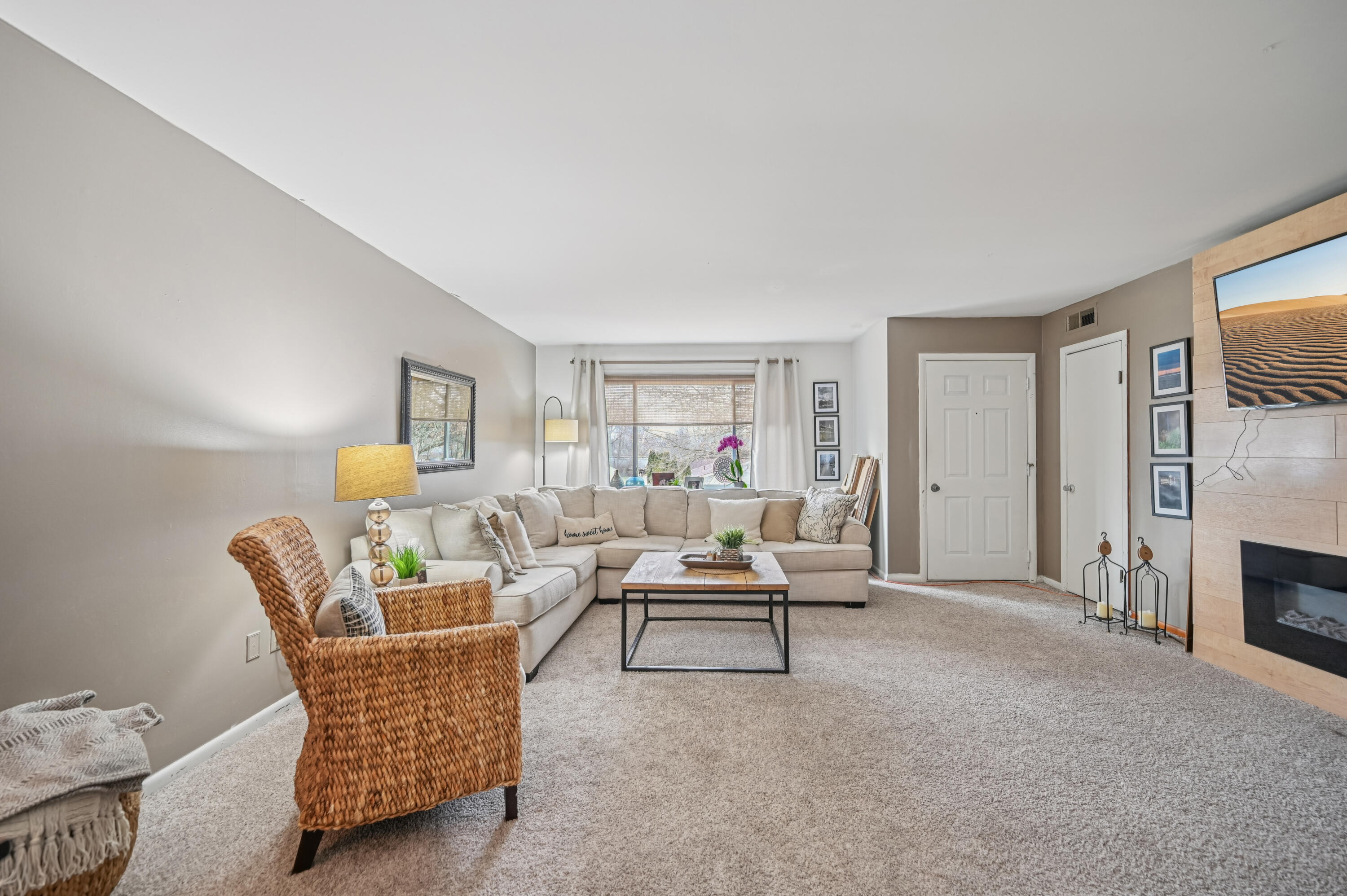 2076-2078 Stowe Drive, Springfield, Ohio 45505