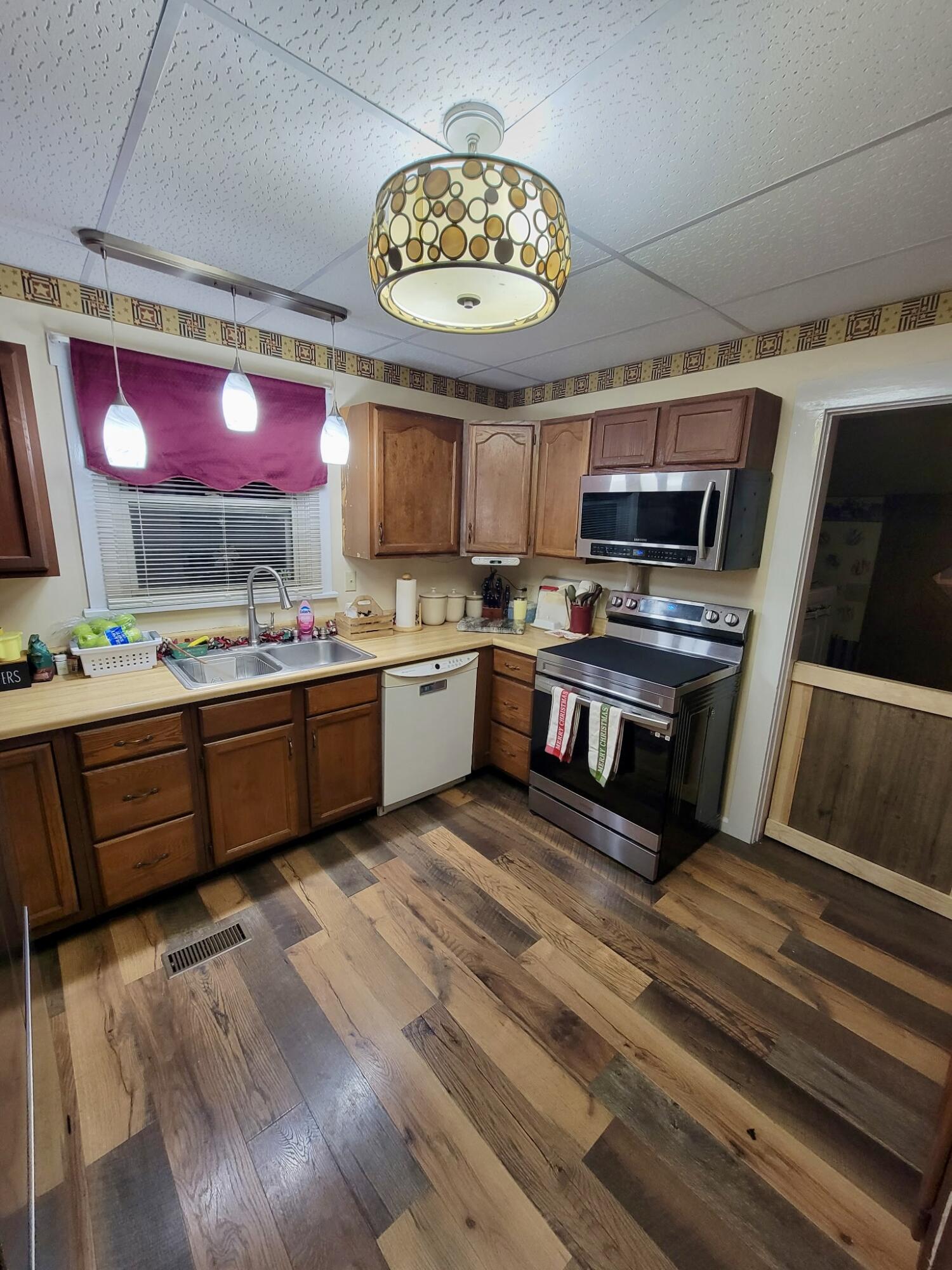 140 Mound Street, South Charleston, Ohio 45368