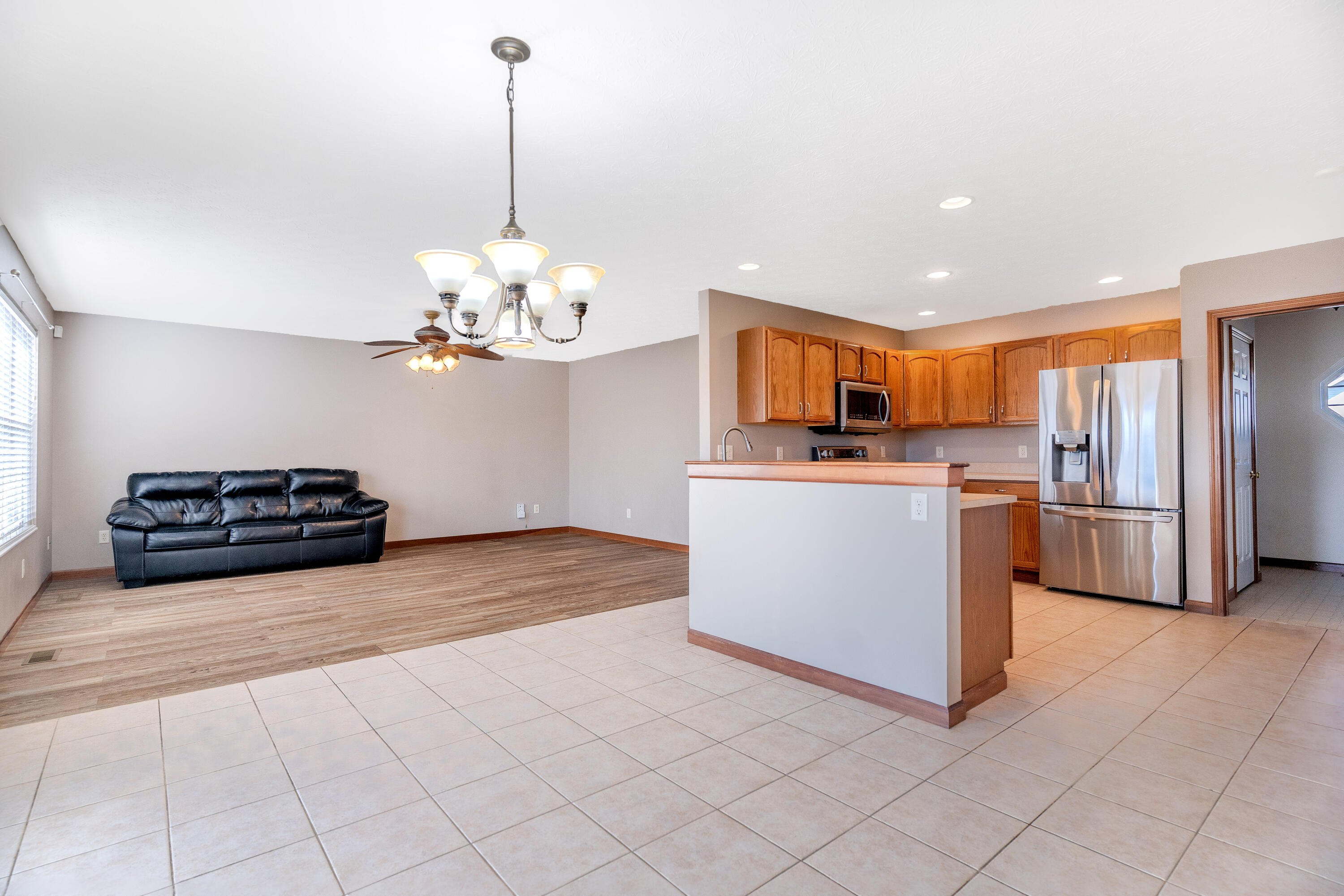 813 Caribou Court, Piqua, Ohio 45356