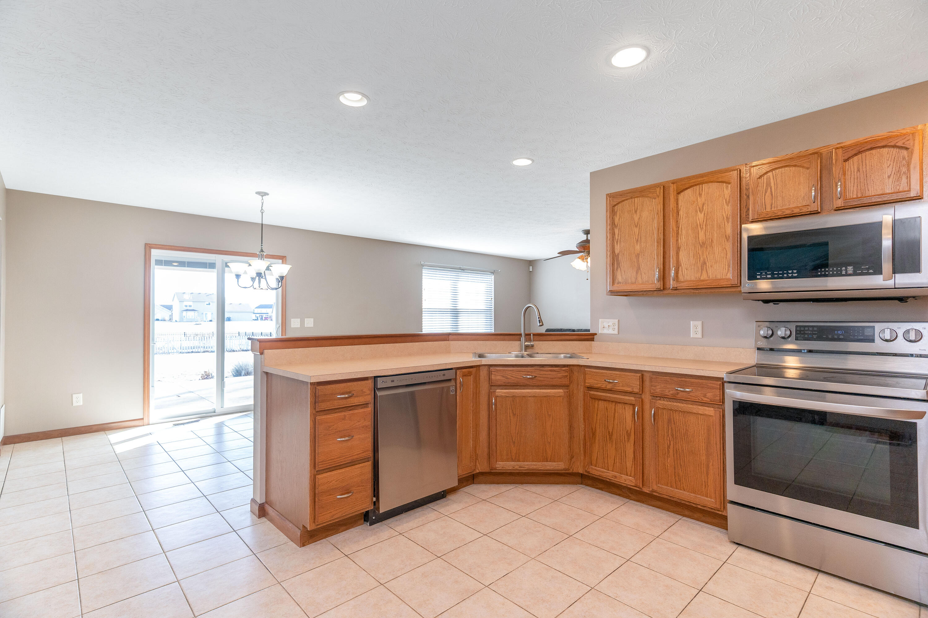 813 Caribou Court, Piqua, Ohio 45356