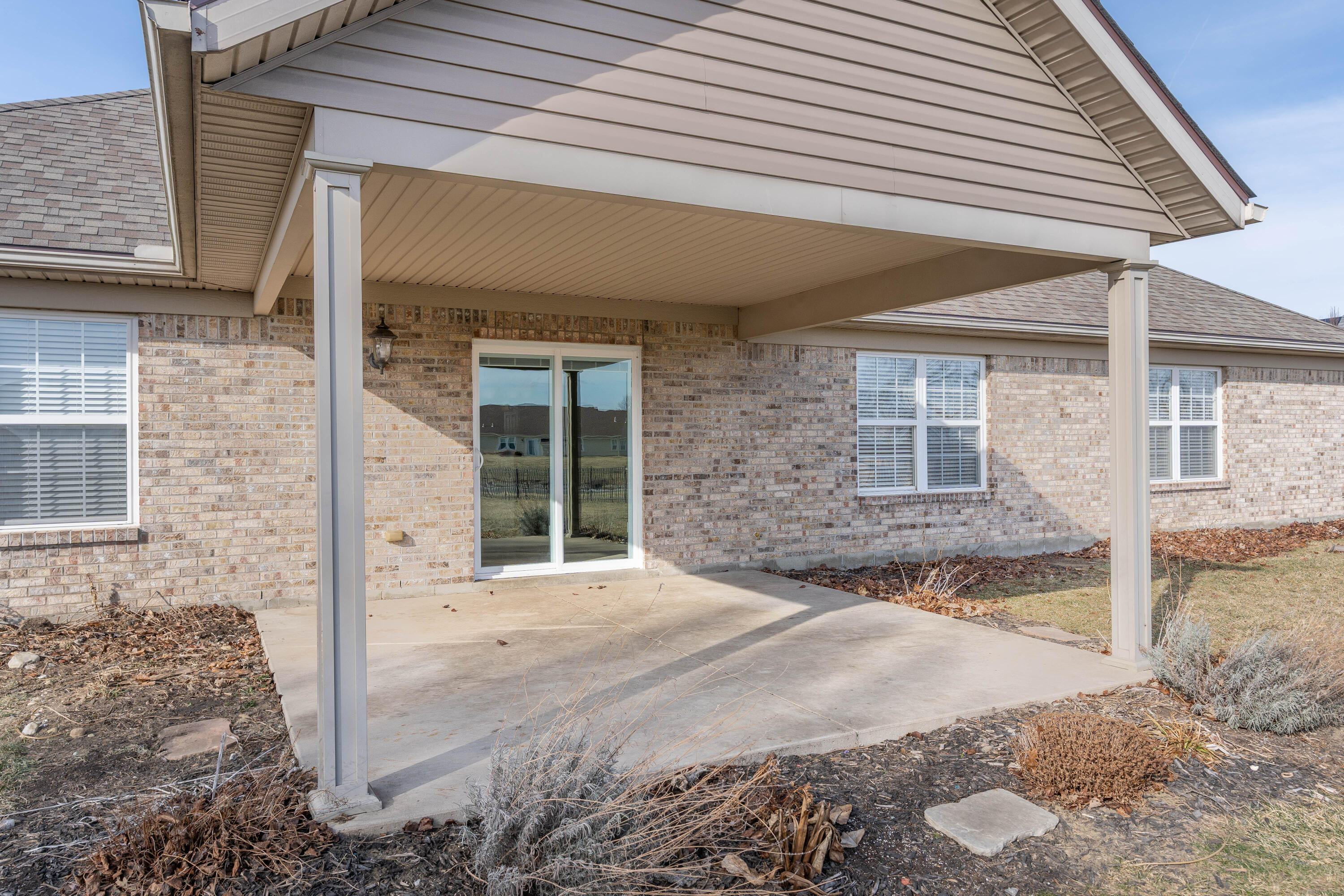 813 Caribou Court, Piqua, Ohio 45356