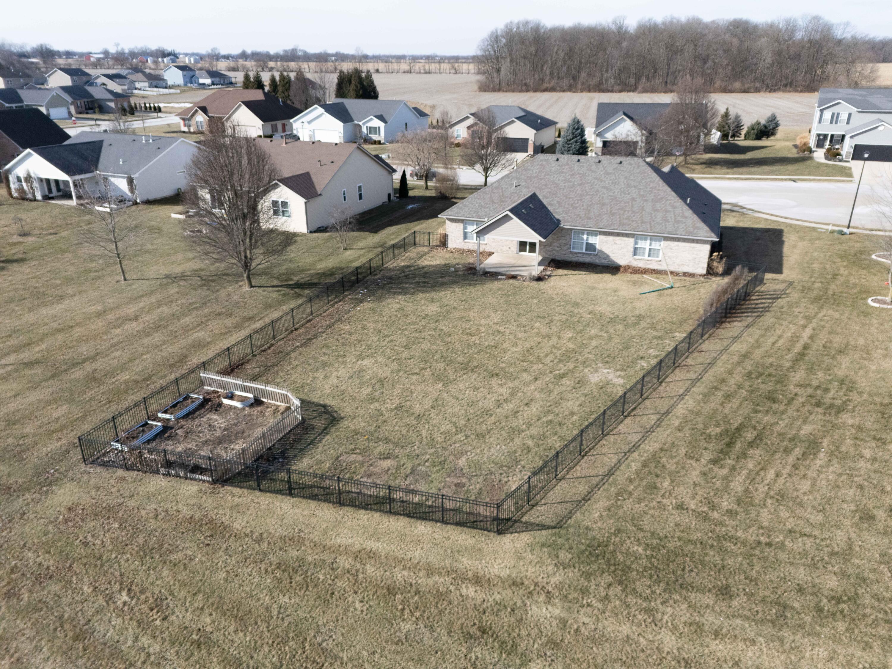 813 Caribou Court, Piqua, Ohio 45356