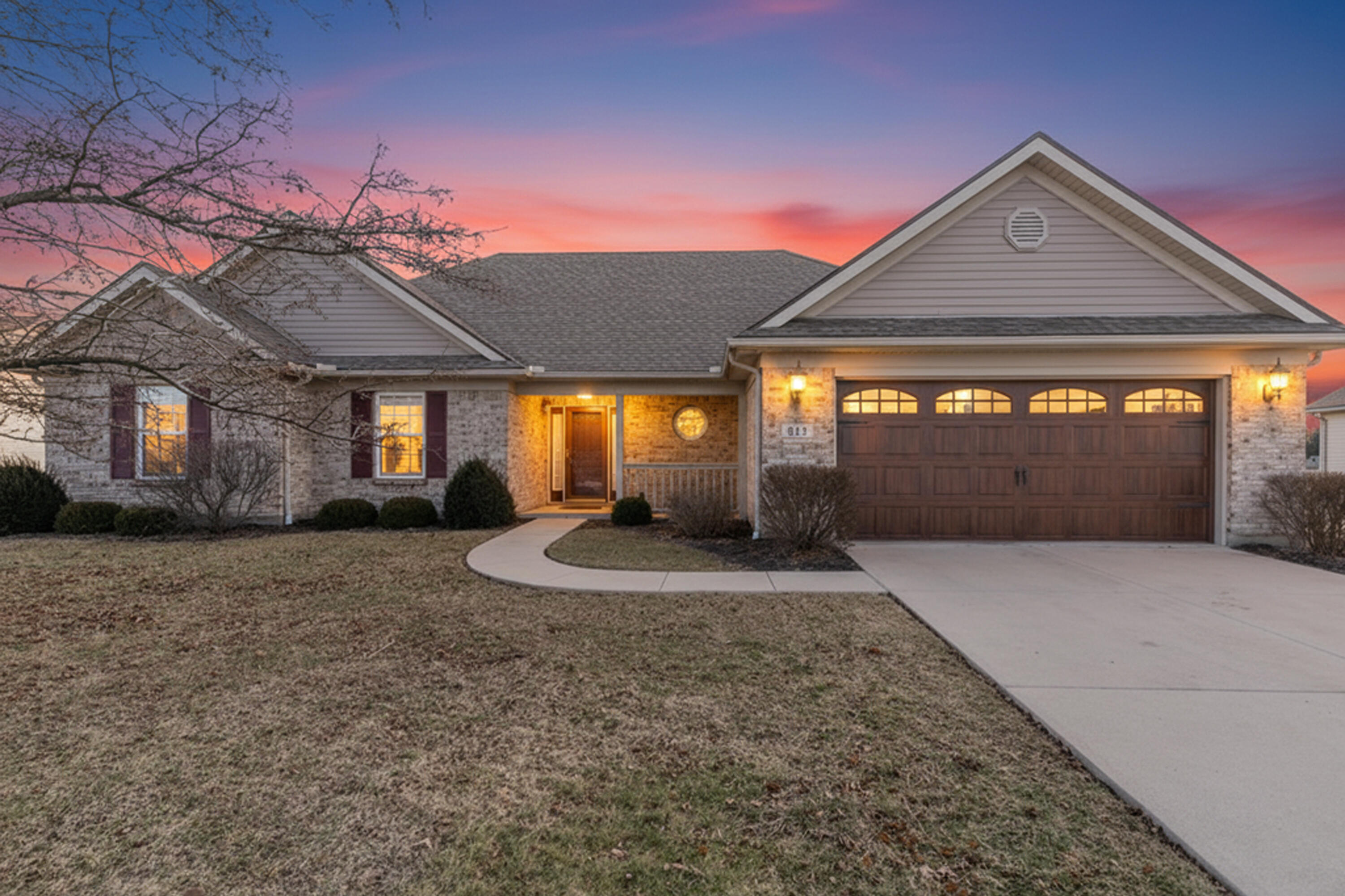 813 Caribou Court, Piqua, Ohio 45356