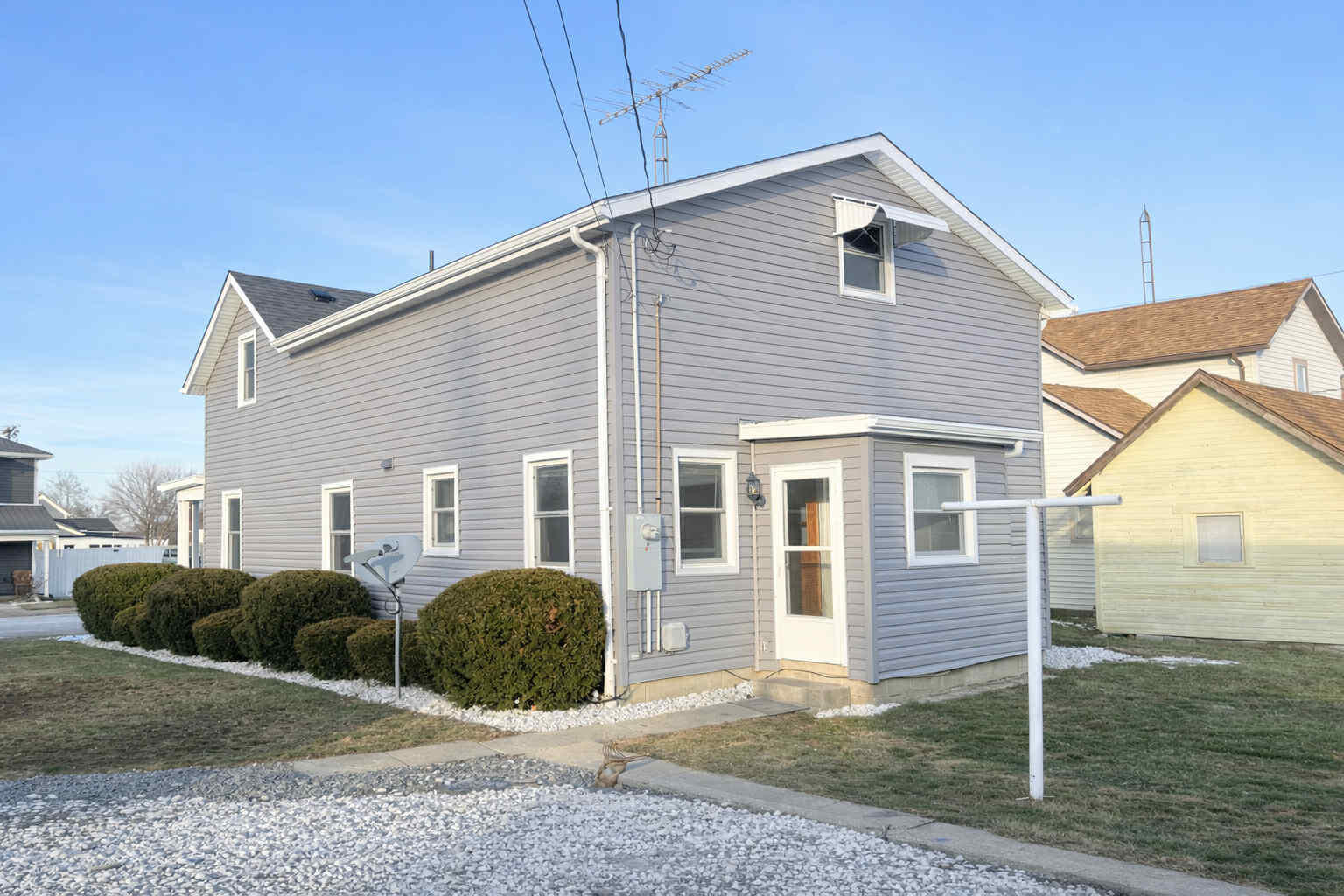 205 College Street, Jackson Center, Ohio 45334