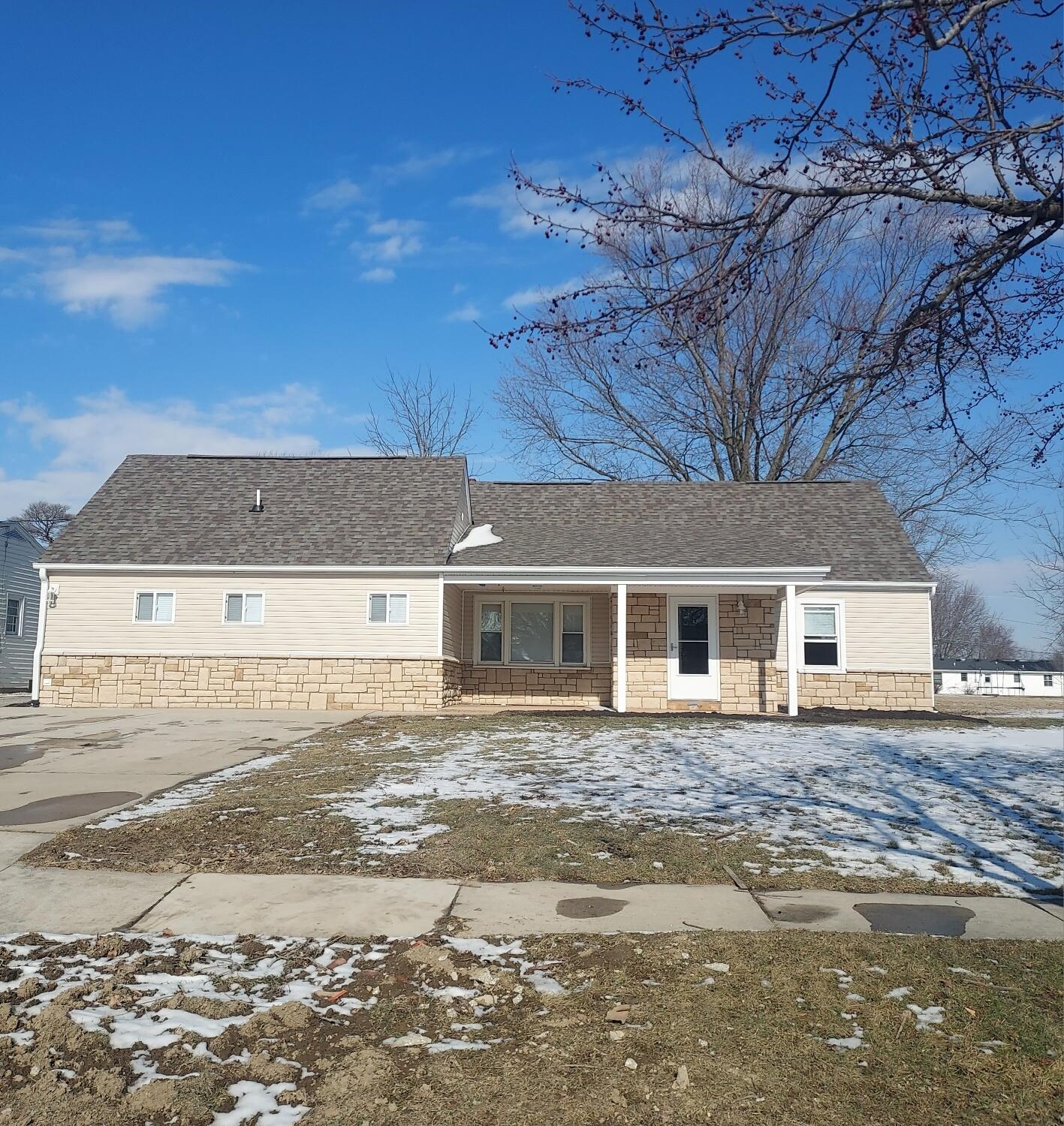 424 Hoopengarner Street, Wapakoneta, Ohio 45895