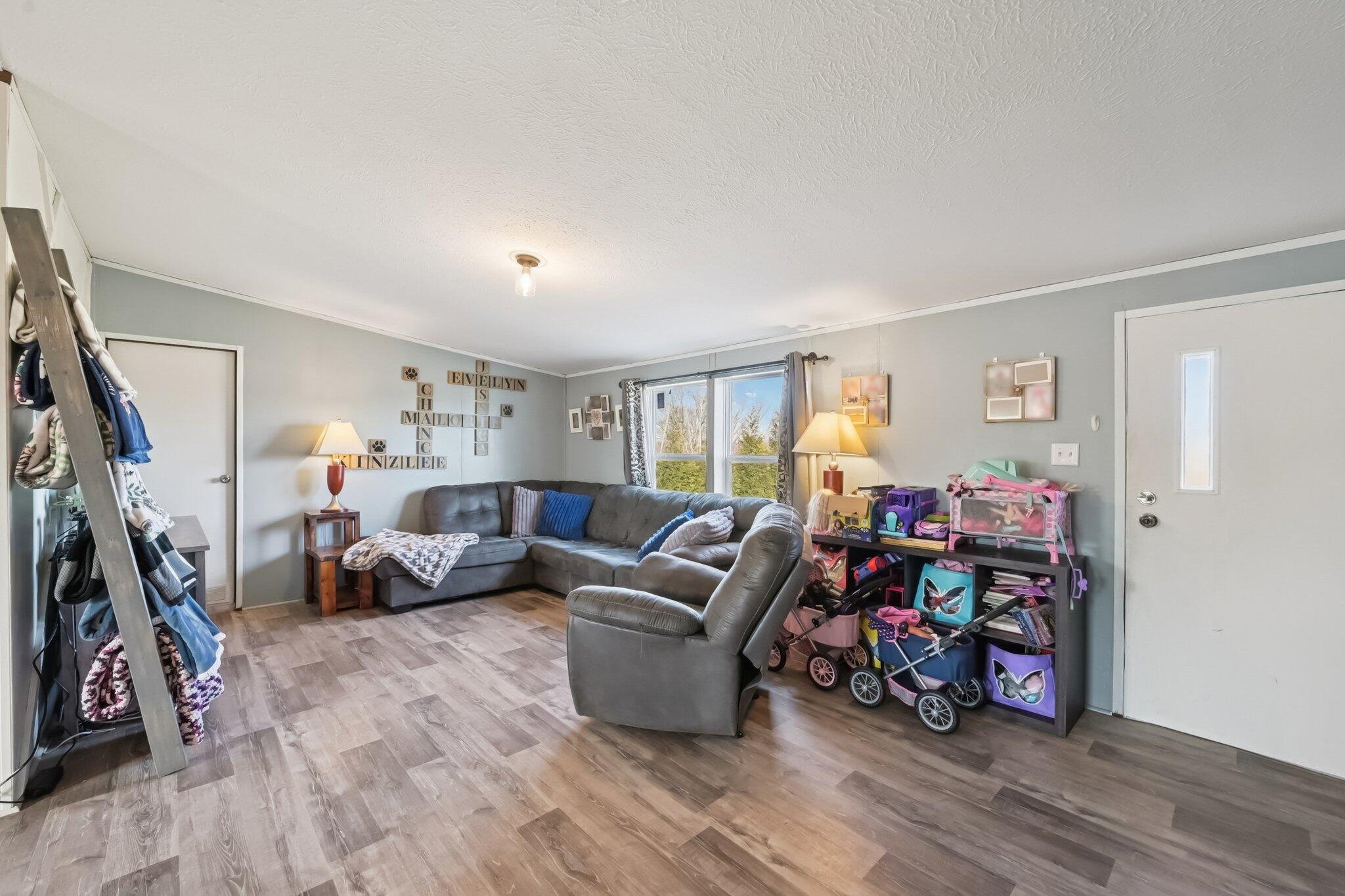 7989 Crowl Road, De Graff, Ohio 43318