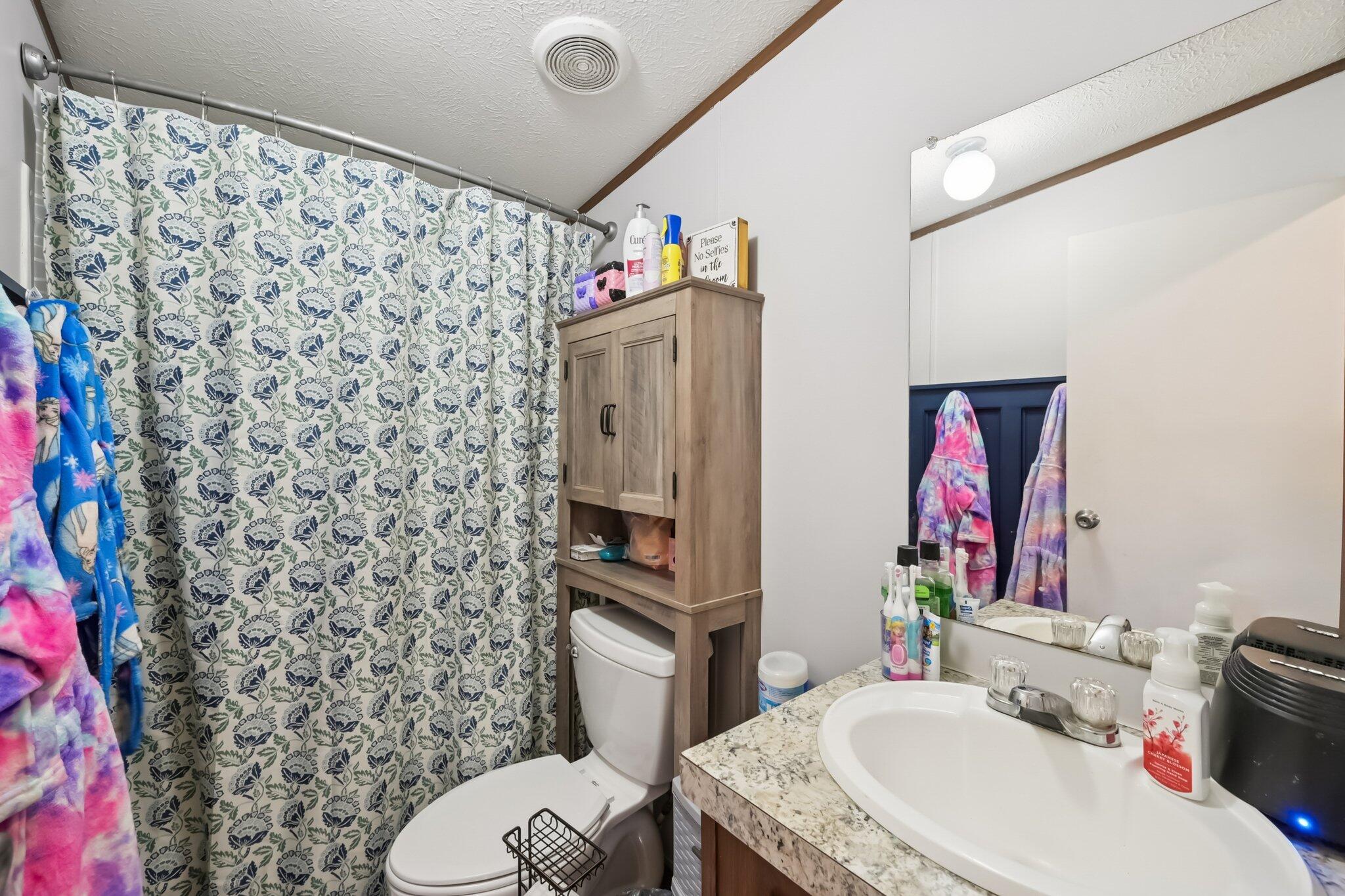 7989 Crowl Road, De Graff, Ohio 43318