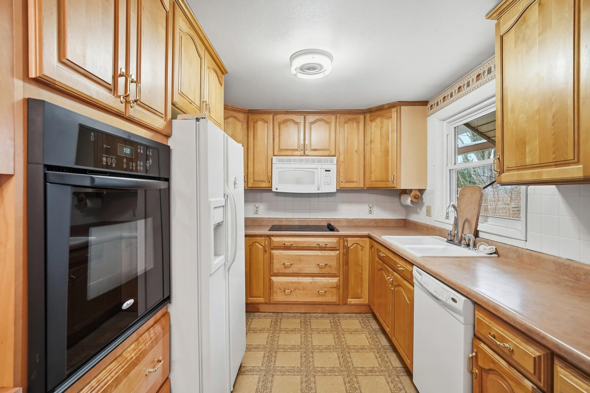 605 Barbara Drive, Tipp City, Ohio 45371