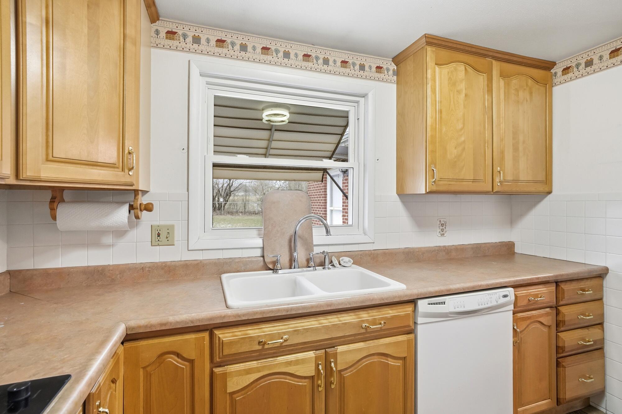 605 Barbara Drive, Tipp City, Ohio 45371