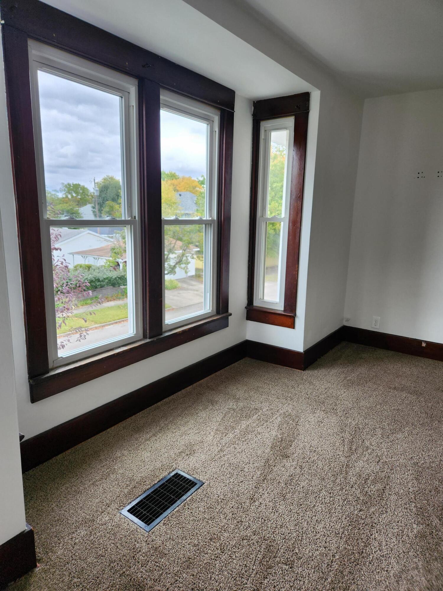 250 Douglas Avenue, Springfield, Ohio 45505