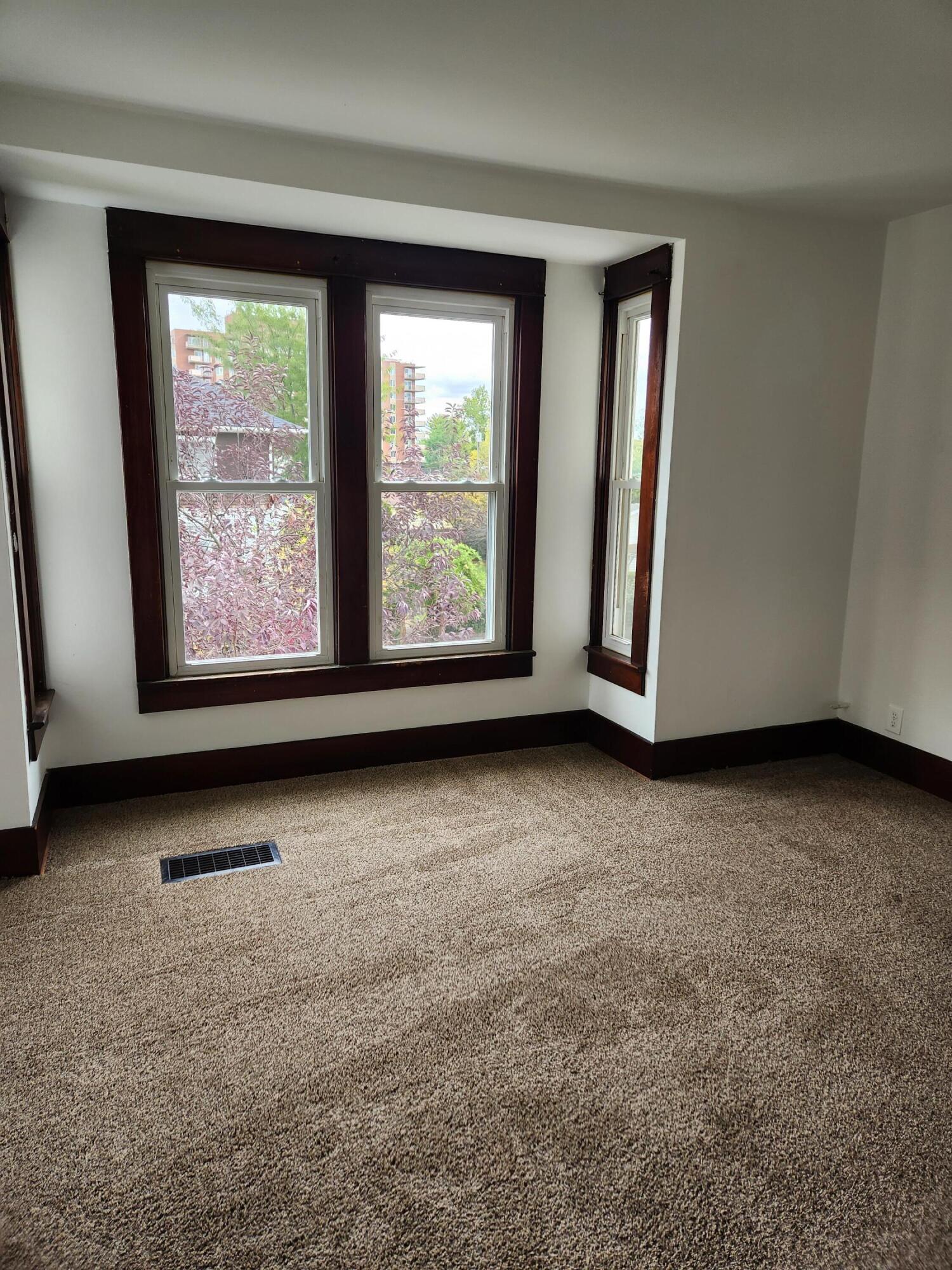 250 Douglas Avenue, Springfield, Ohio 45505