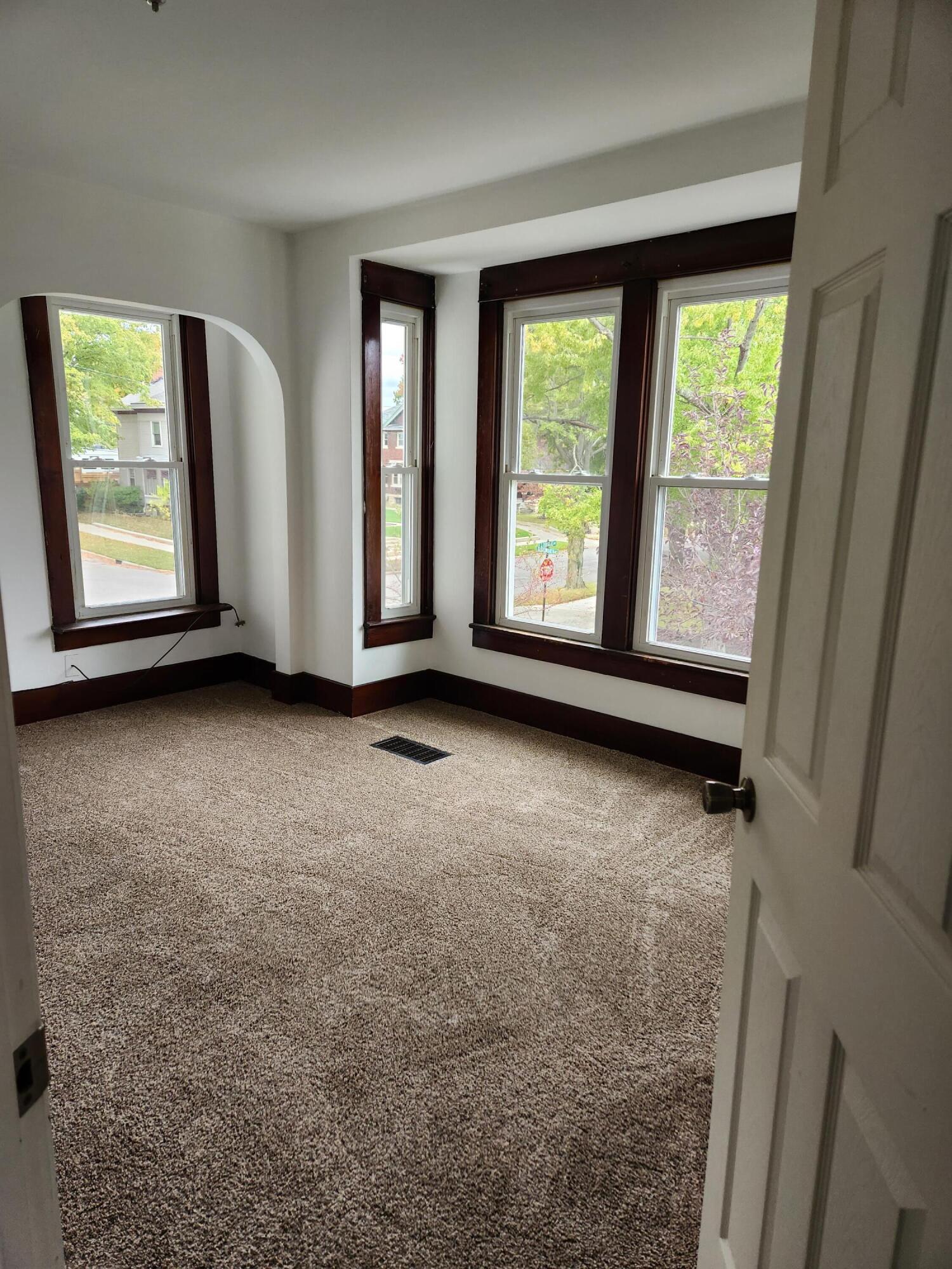 250 Douglas Avenue, Springfield, Ohio 45505