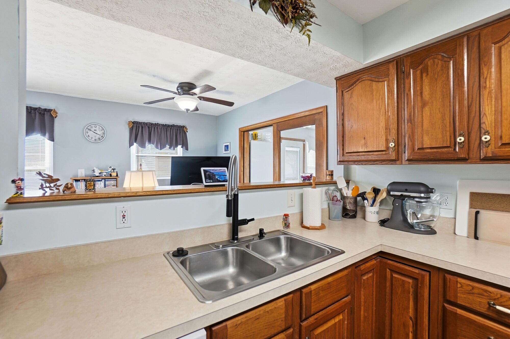 1210 Charleston Court, Troy, Ohio 45373