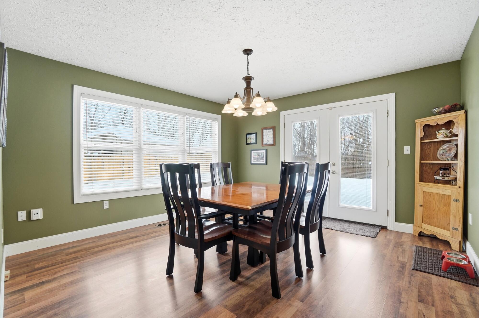 260 California Avenue, Springfield, Ohio 45505