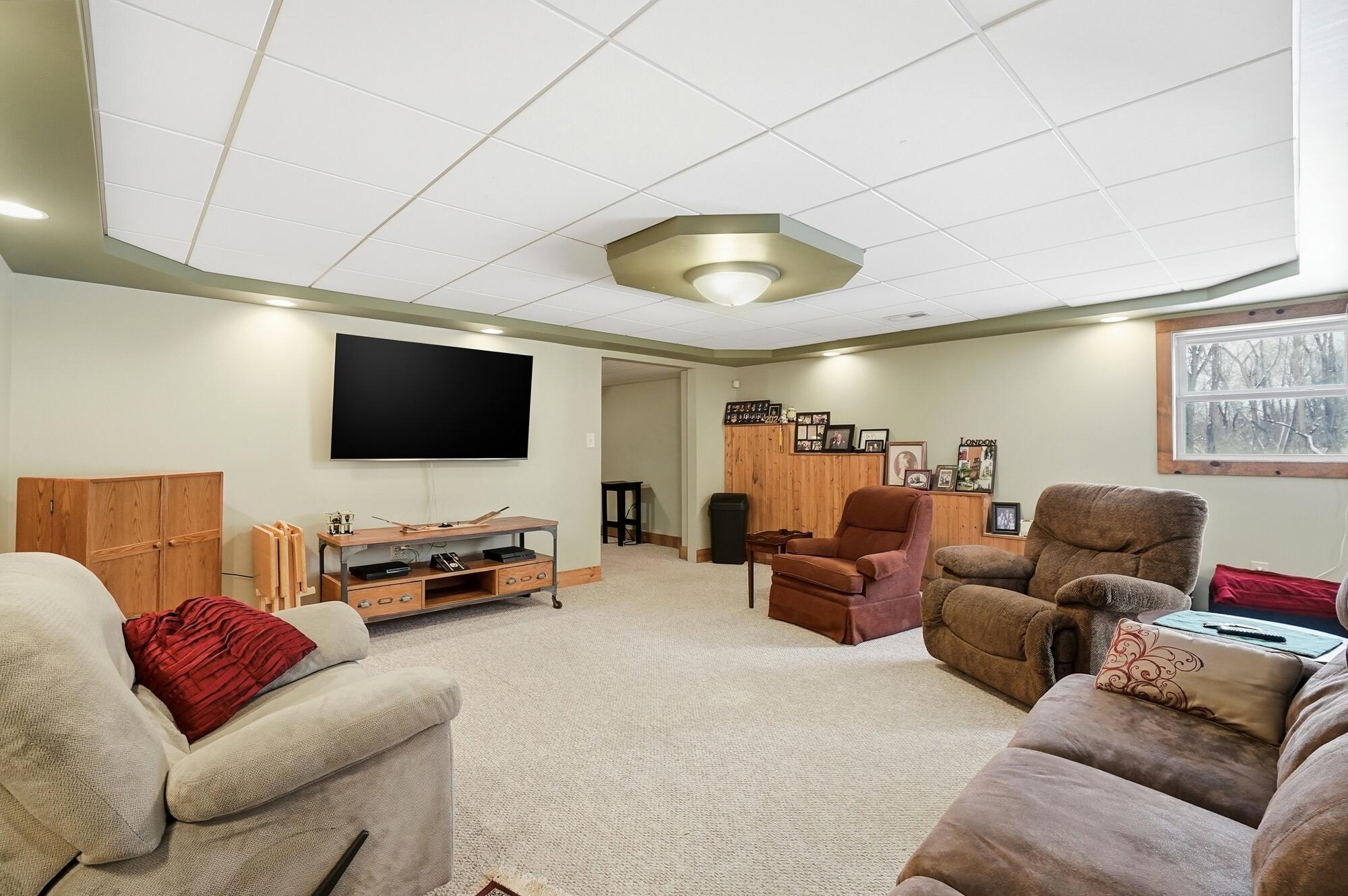 260 California Avenue, Springfield, Ohio 45505