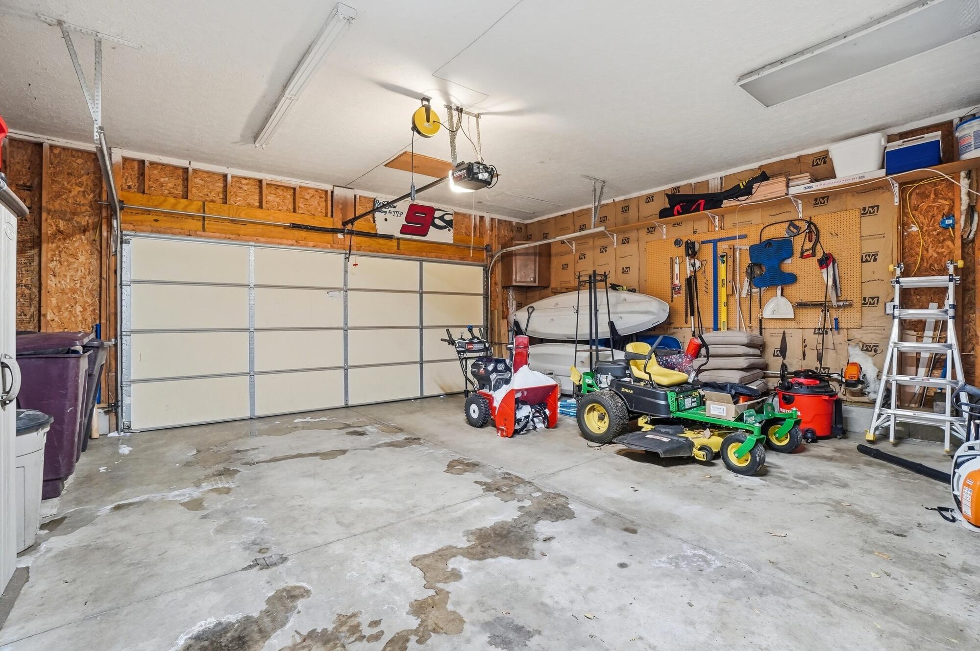 260 California Avenue, Springfield, Ohio 45505