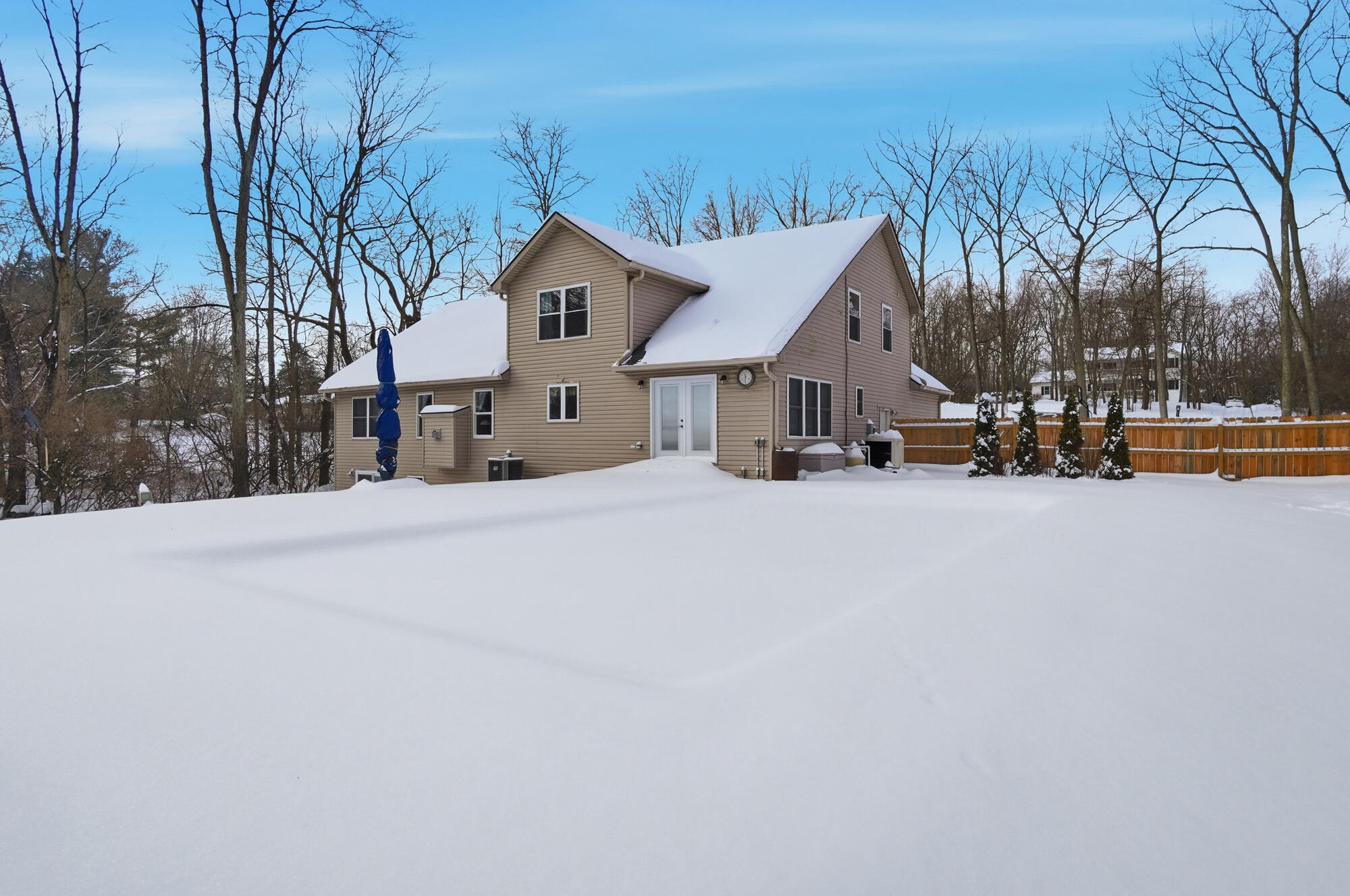 260 California Avenue, Springfield, Ohio 45505