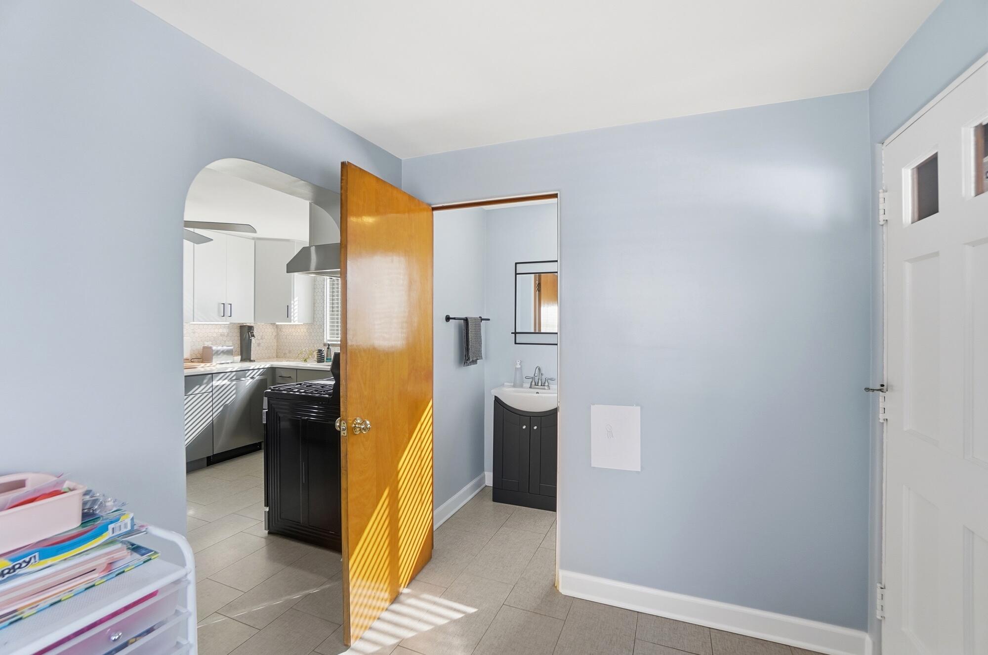 327 Ardmore Road, Springfield, Ohio 45504