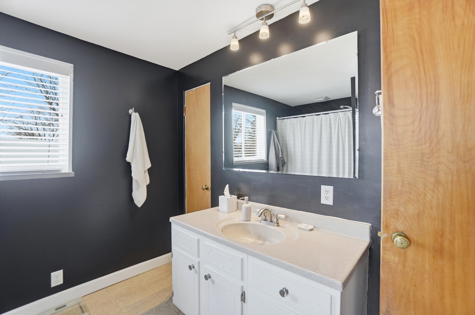 327 Ardmore Road, Springfield, Ohio 45504