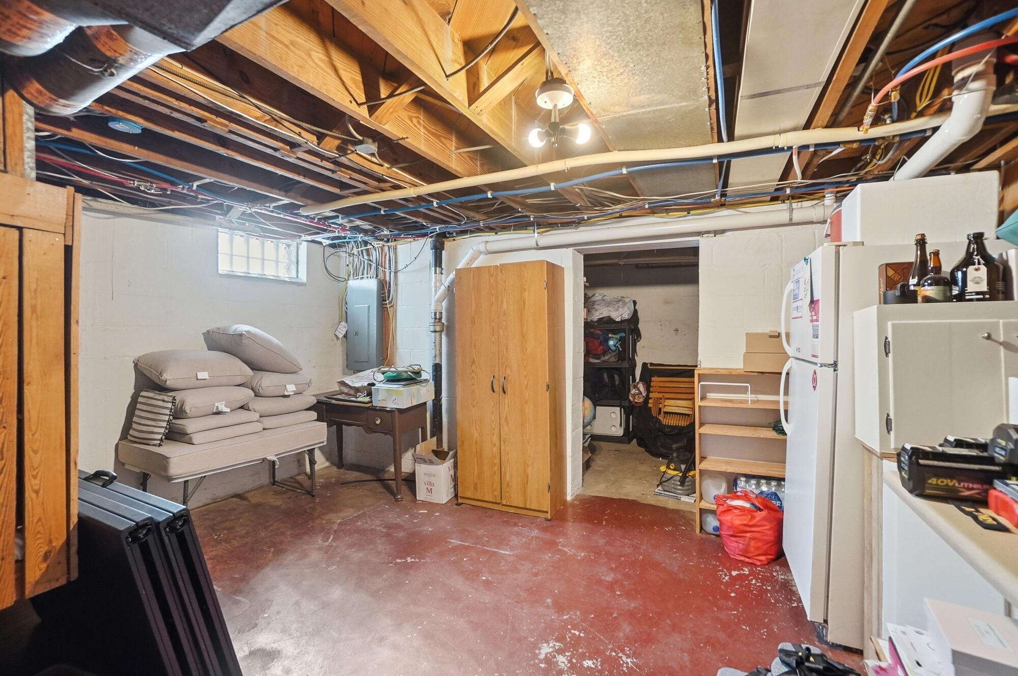 327 Ardmore Road, Springfield, Ohio 45504