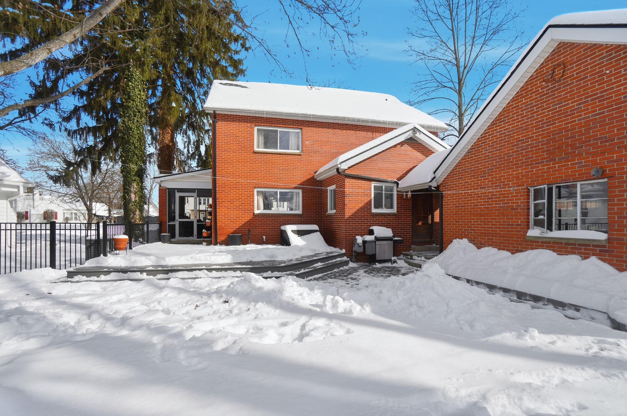 327 Ardmore Road, Springfield, Ohio 45504