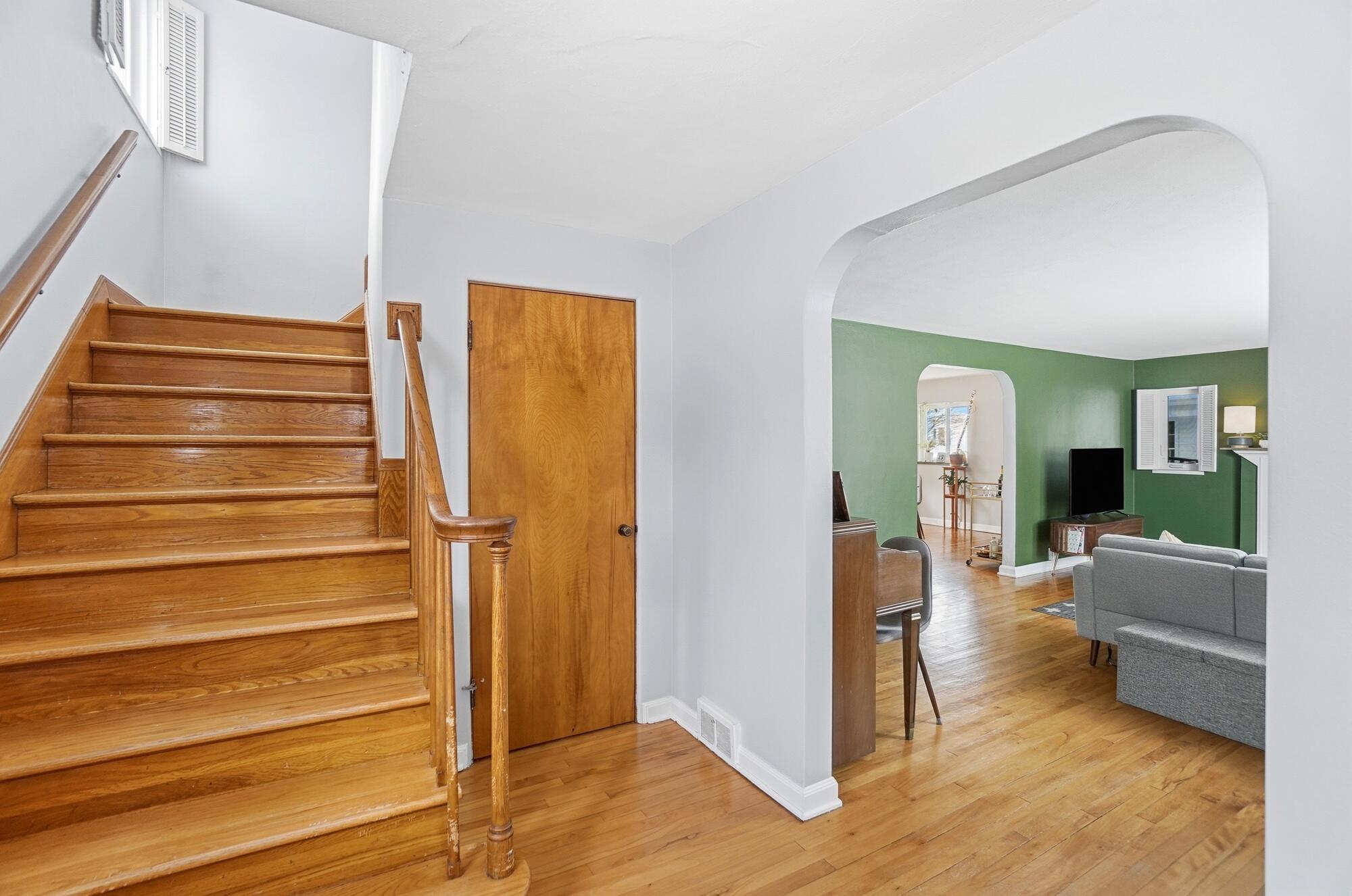 327 Ardmore Road, Springfield, Ohio 45504