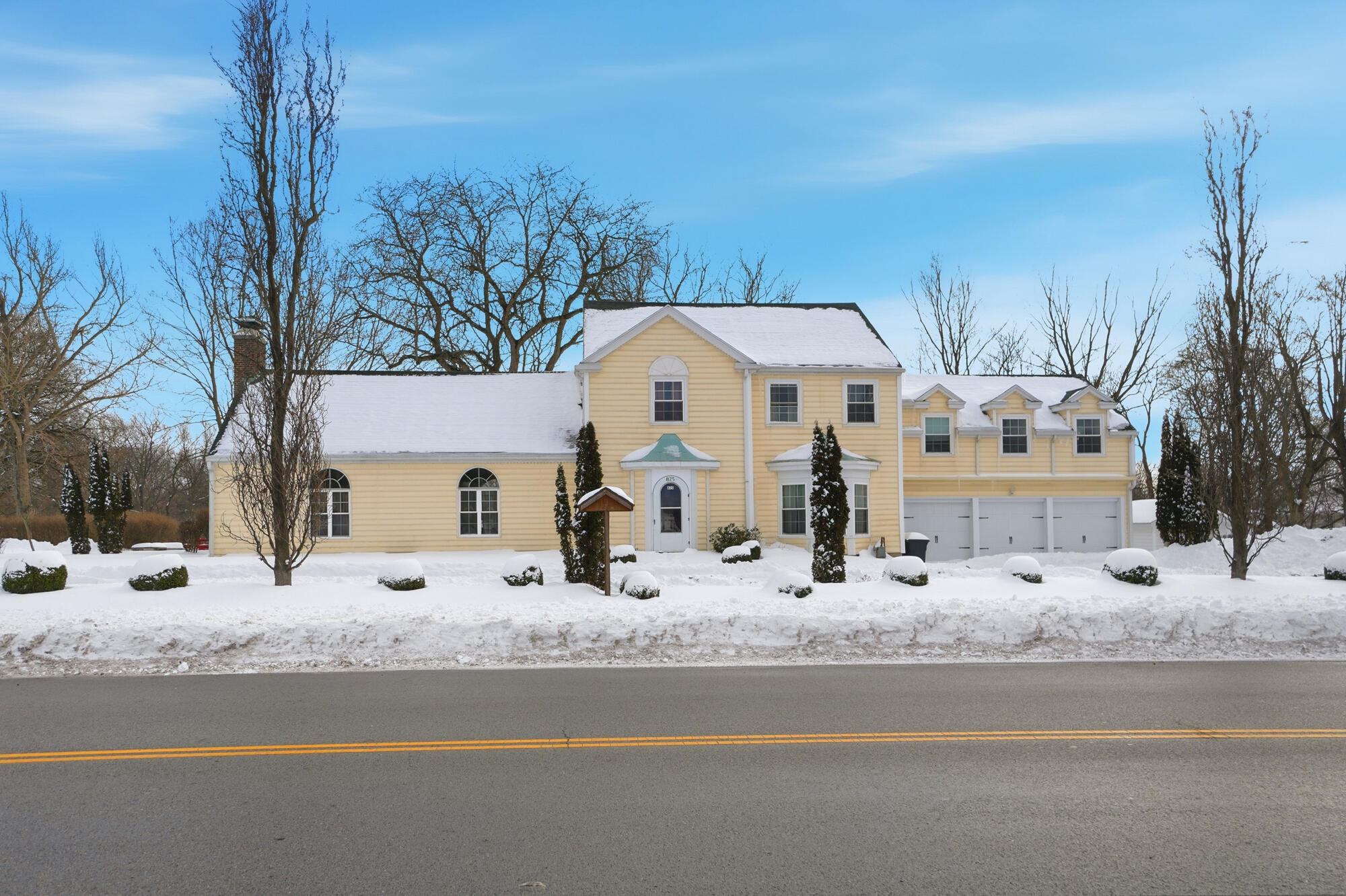 825 Mccreight Avenue, Springfield, Ohio 45503