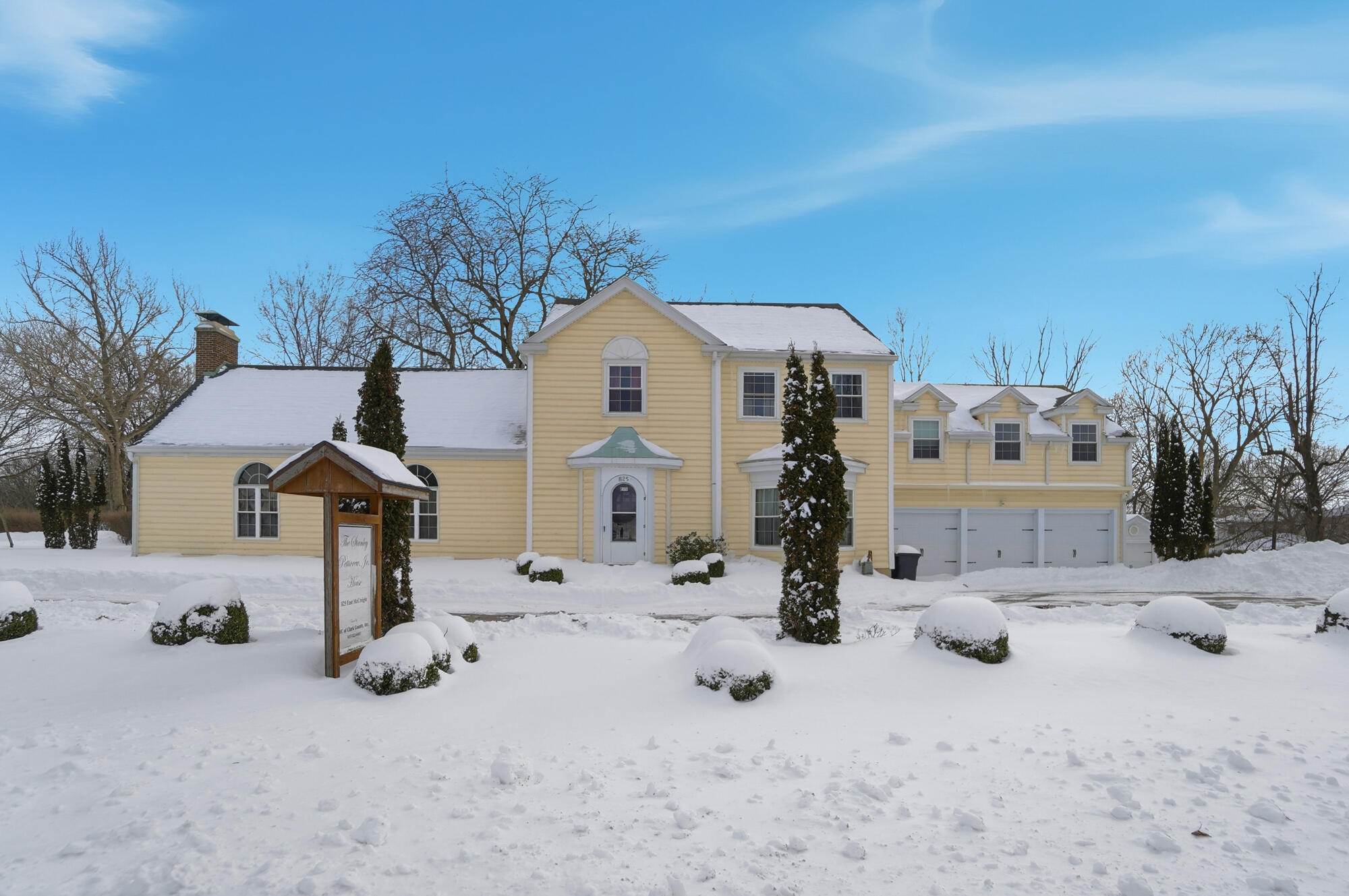 825 Mccreight Avenue, Springfield, Ohio 45503