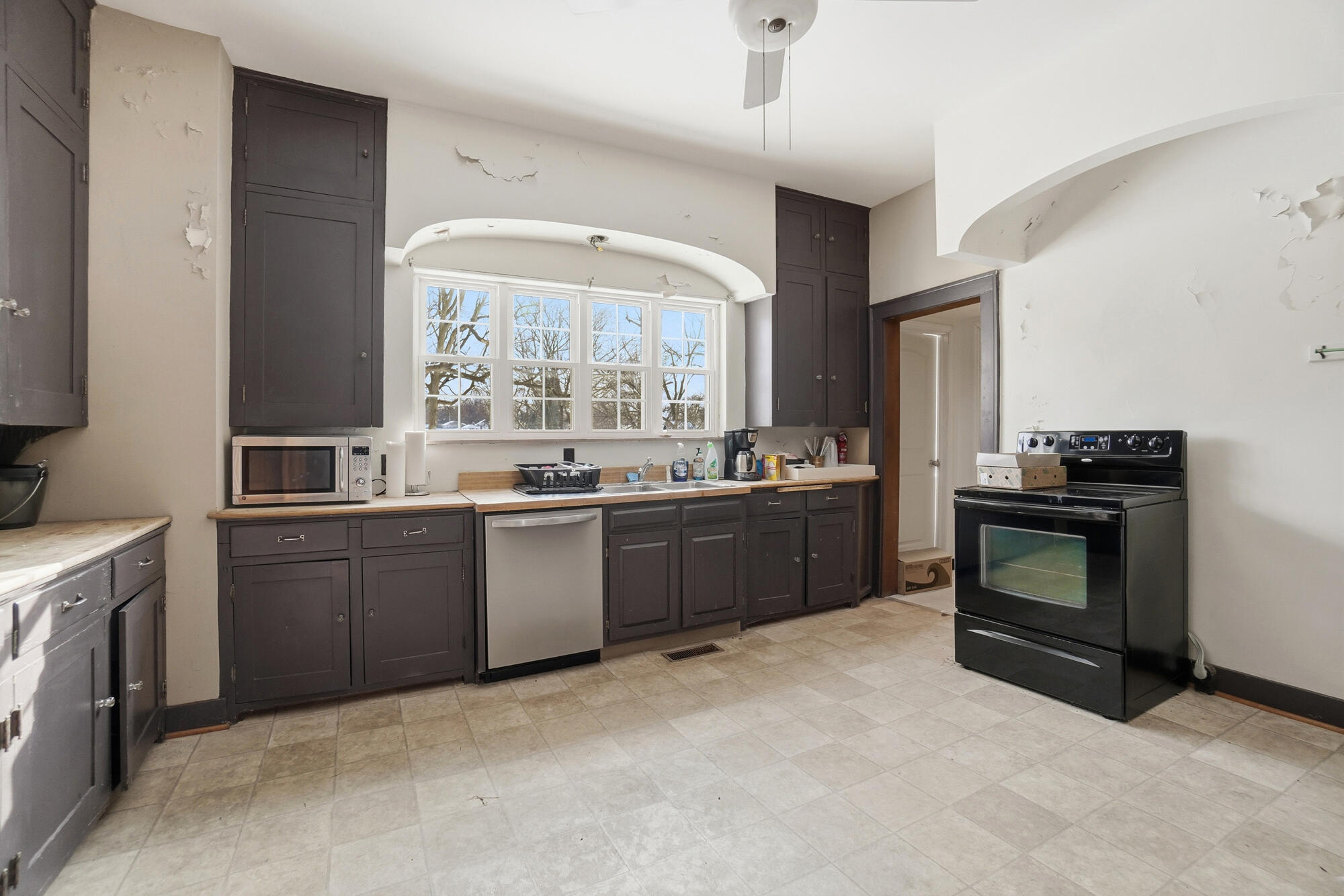 825 Mccreight Avenue, Springfield, Ohio 45503