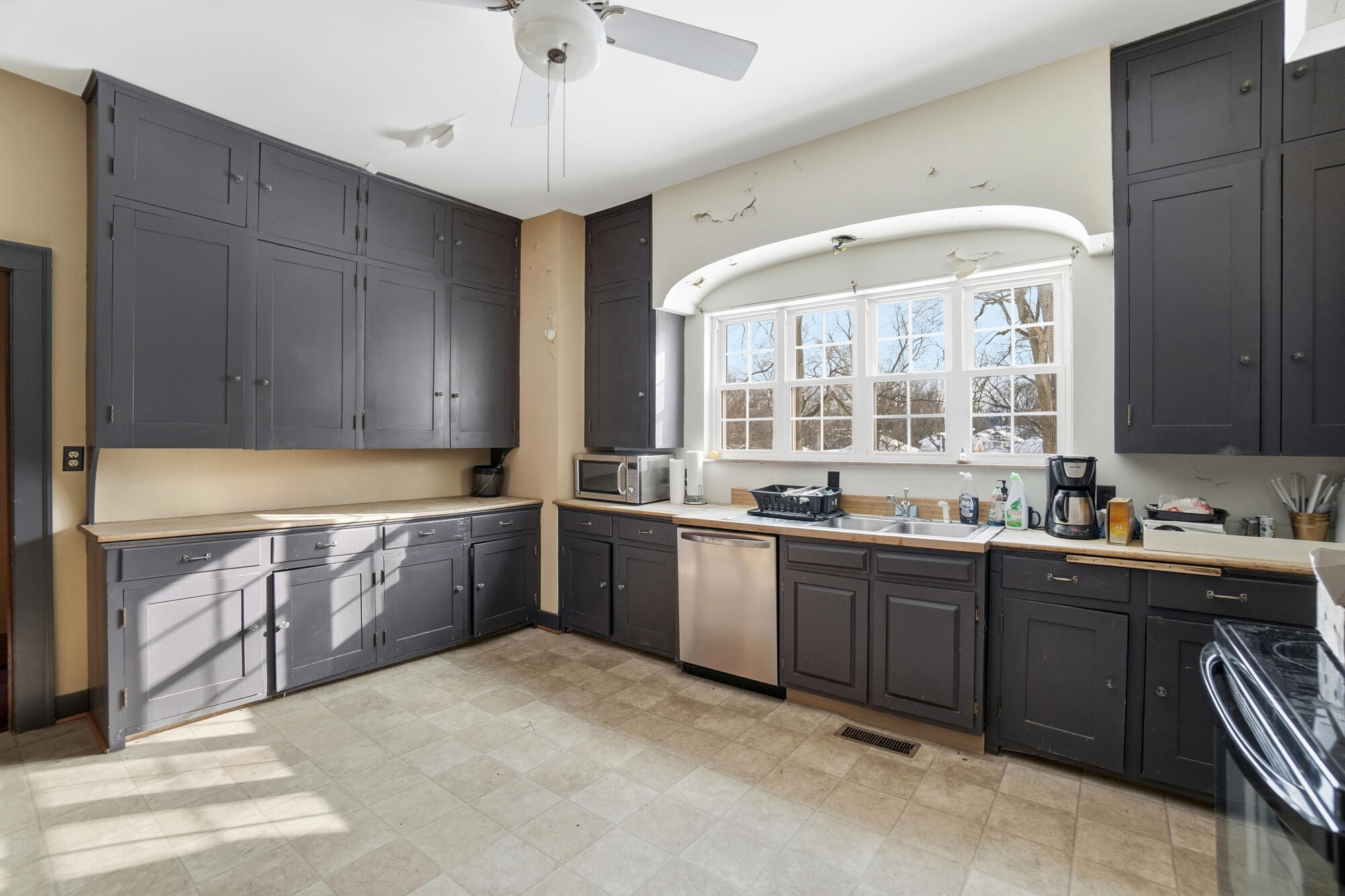 825 Mccreight Avenue, Springfield, Ohio 45503