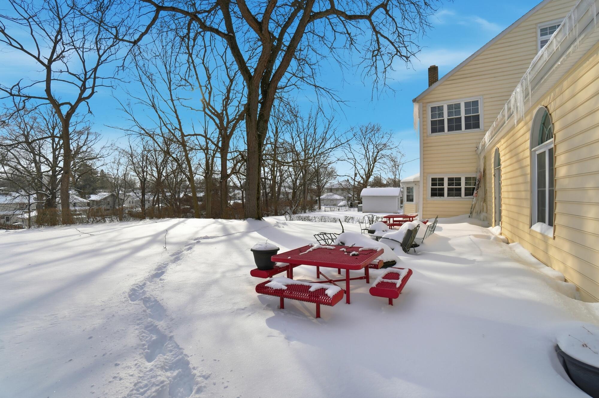 825 Mccreight Avenue, Springfield, Ohio 45503